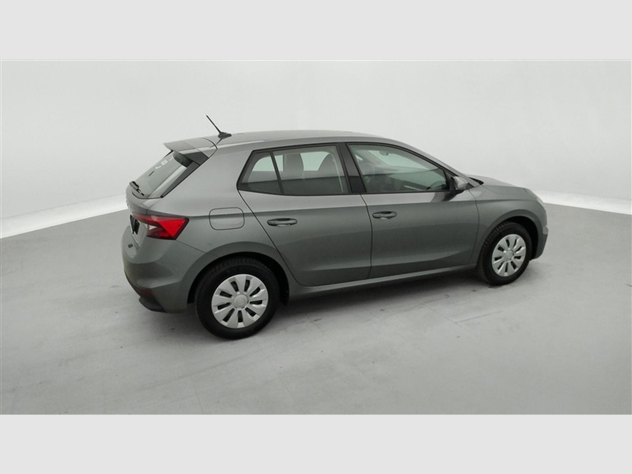 Skoda Fabia 1.0i Selection CARPLAY / FULL LED / KEYLESS / PDC AR (2026) - Photo 24