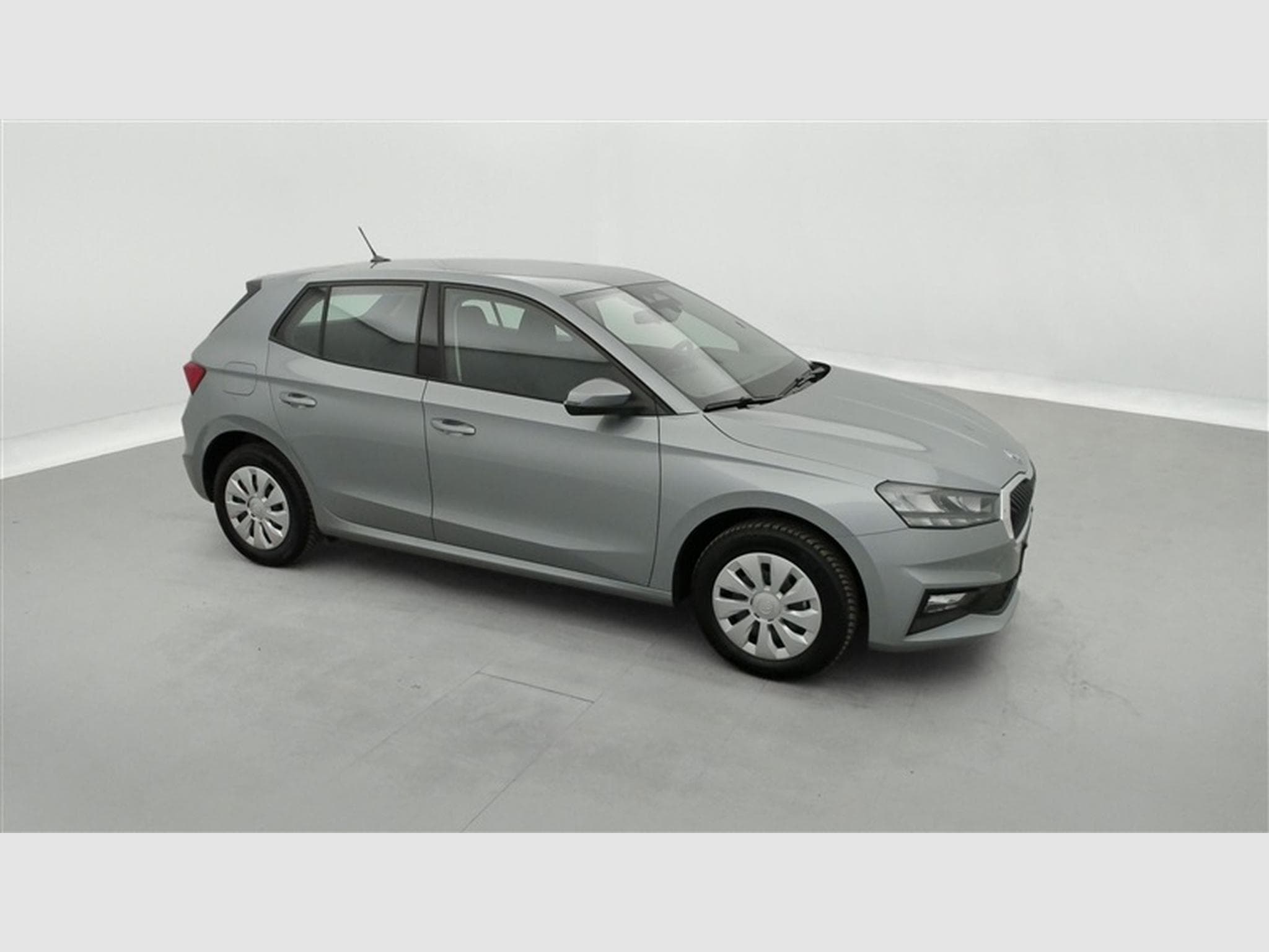 Skoda Fabia 1.0i Selection CARPLAY / FULL LED / KEYLESS / PDC AR (2026) - Photo 24
