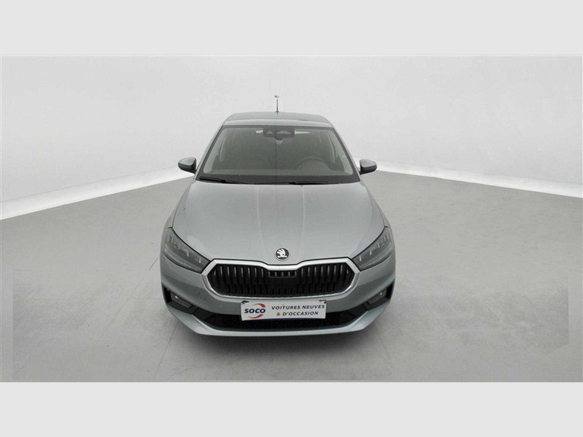 Skoda Fabia 1.0i Selection CARPLAY / FULL LED / KEYLESS / PDC AR (2026) - Photo 4