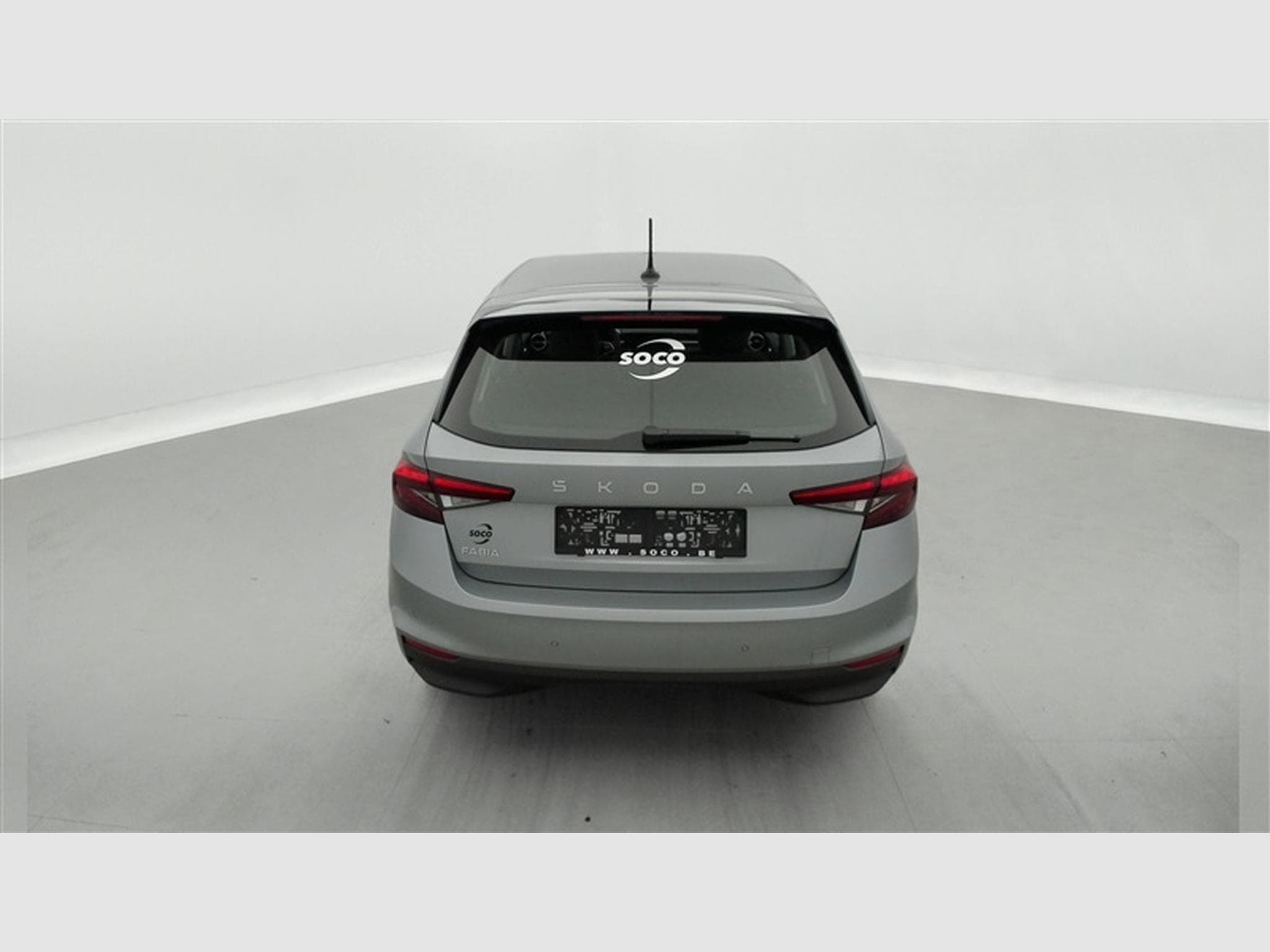 Skoda Fabia 1.0i Selection CARPLAY / FULL LED / KEYLESS / PDC AR (2026) - Photo 5