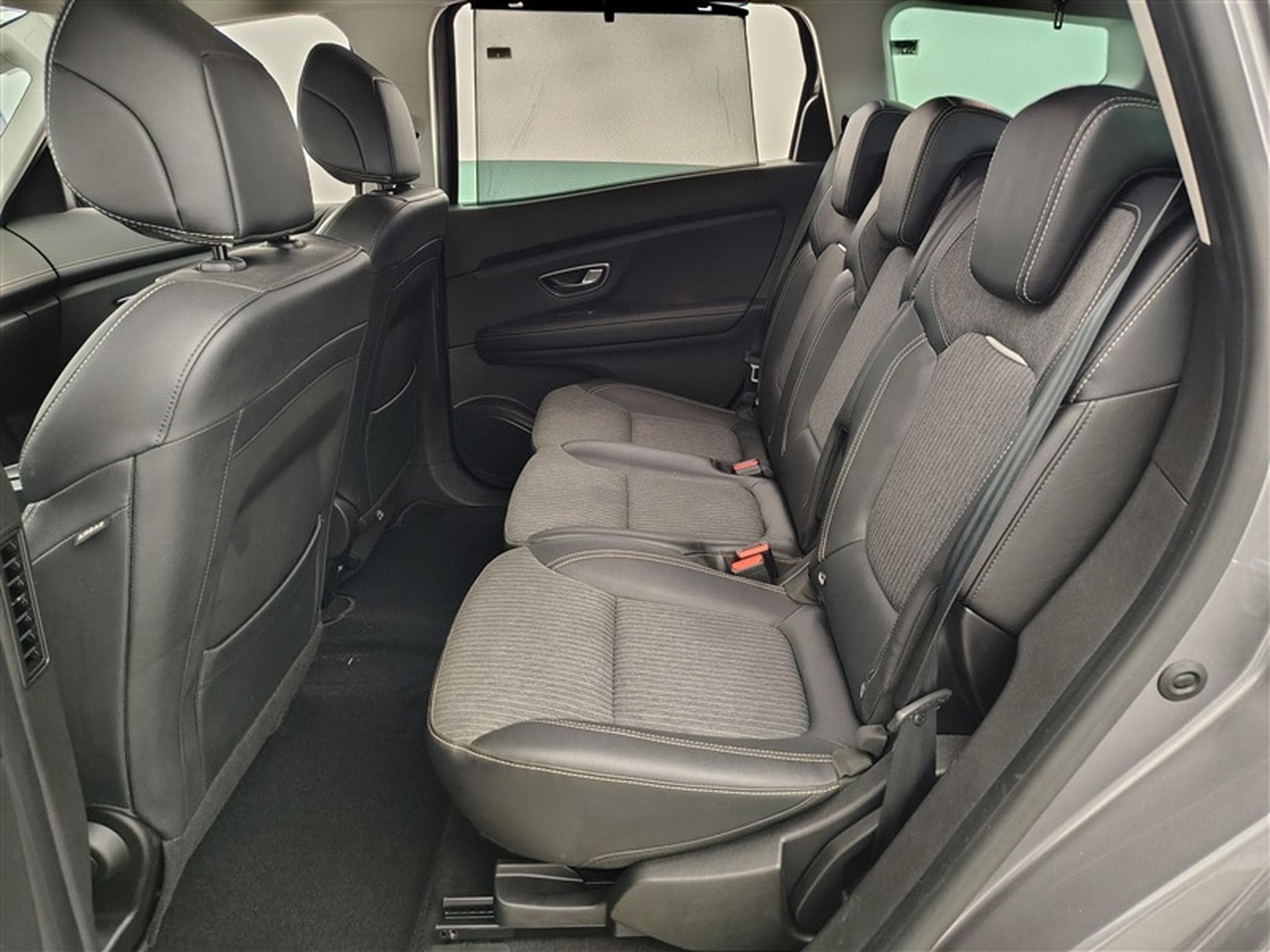 Renault Scenic 1.33 TCe Intens EDC 7 Pl  Navi / Led / PDC av+ar (2023) - Photo 13