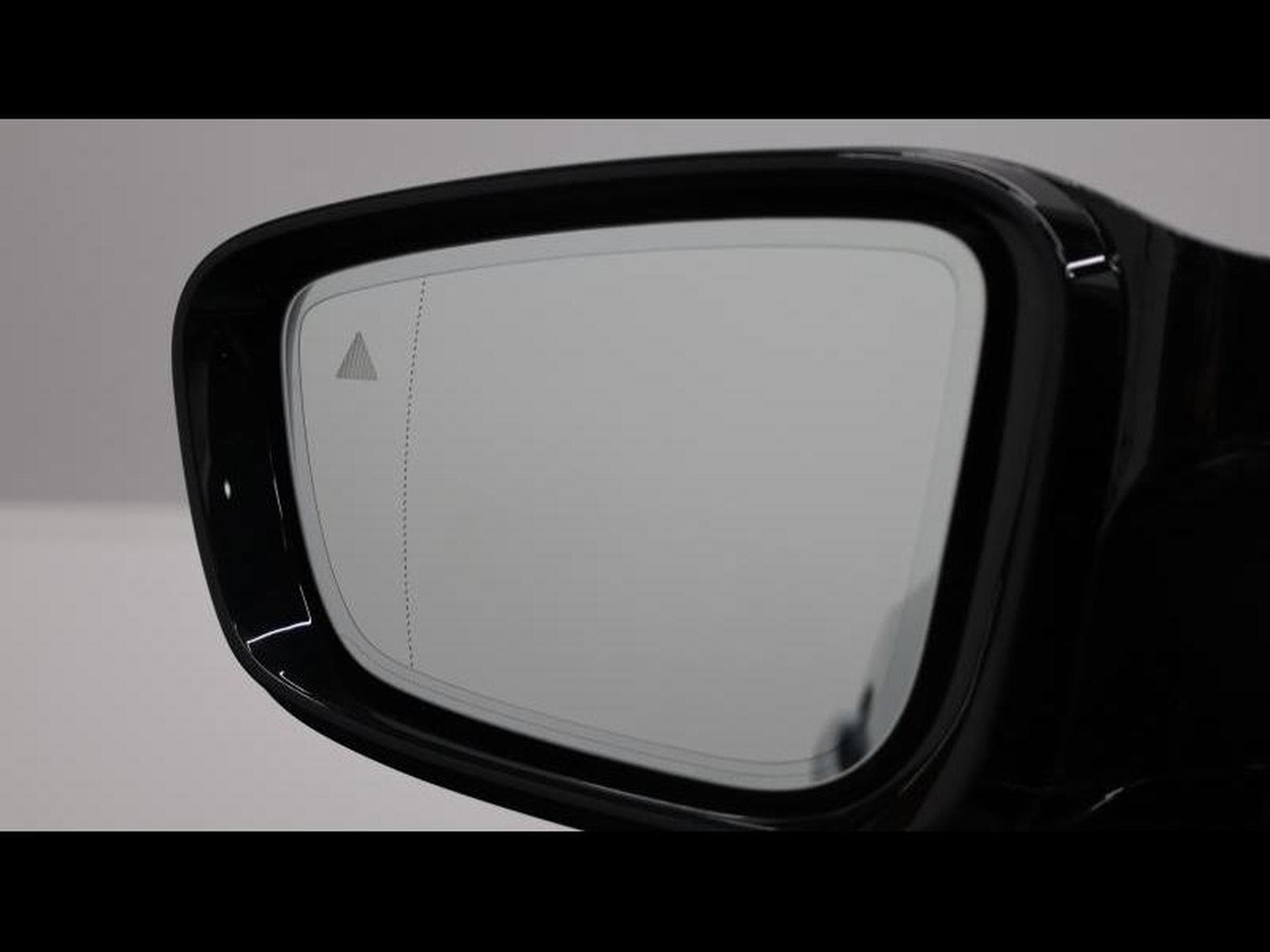 BMW 320 d xDrive M SPORT PRO Steptronic (2023) - Photo 23