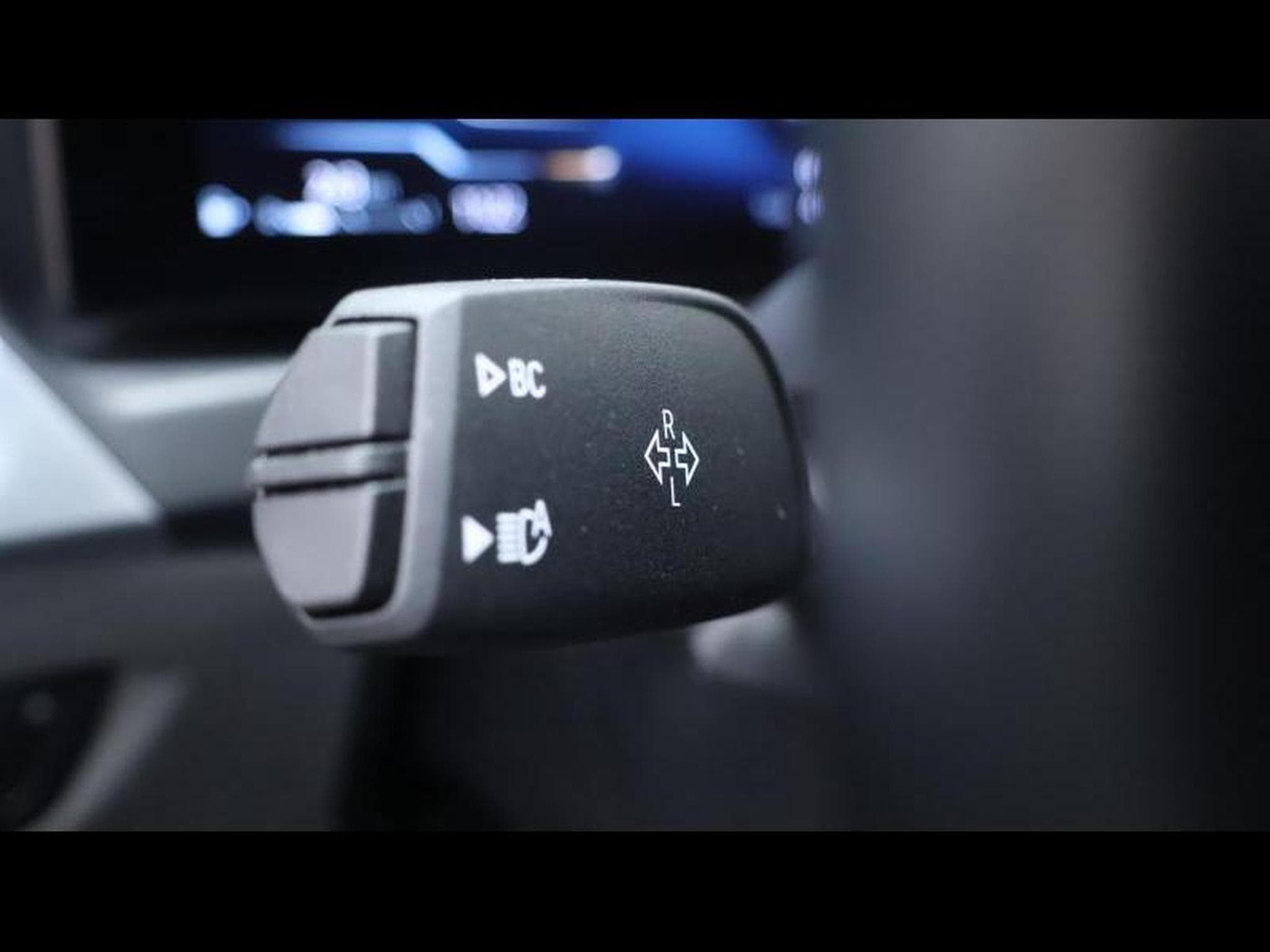 BMW 320 d xDrive M SPORT PRO Steptronic (2023) - Photo 26