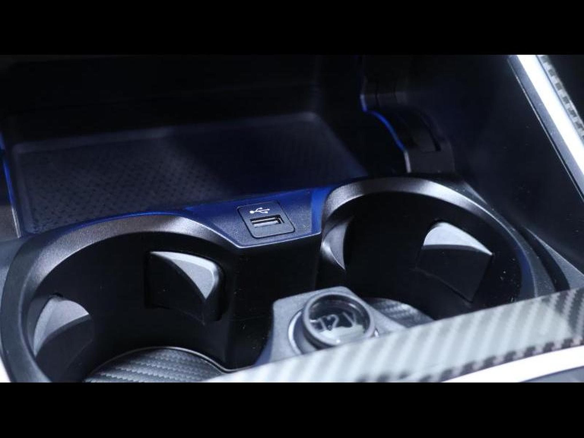 BMW 320 d xDrive M SPORT PRO Steptronic (2023) - Photo 33