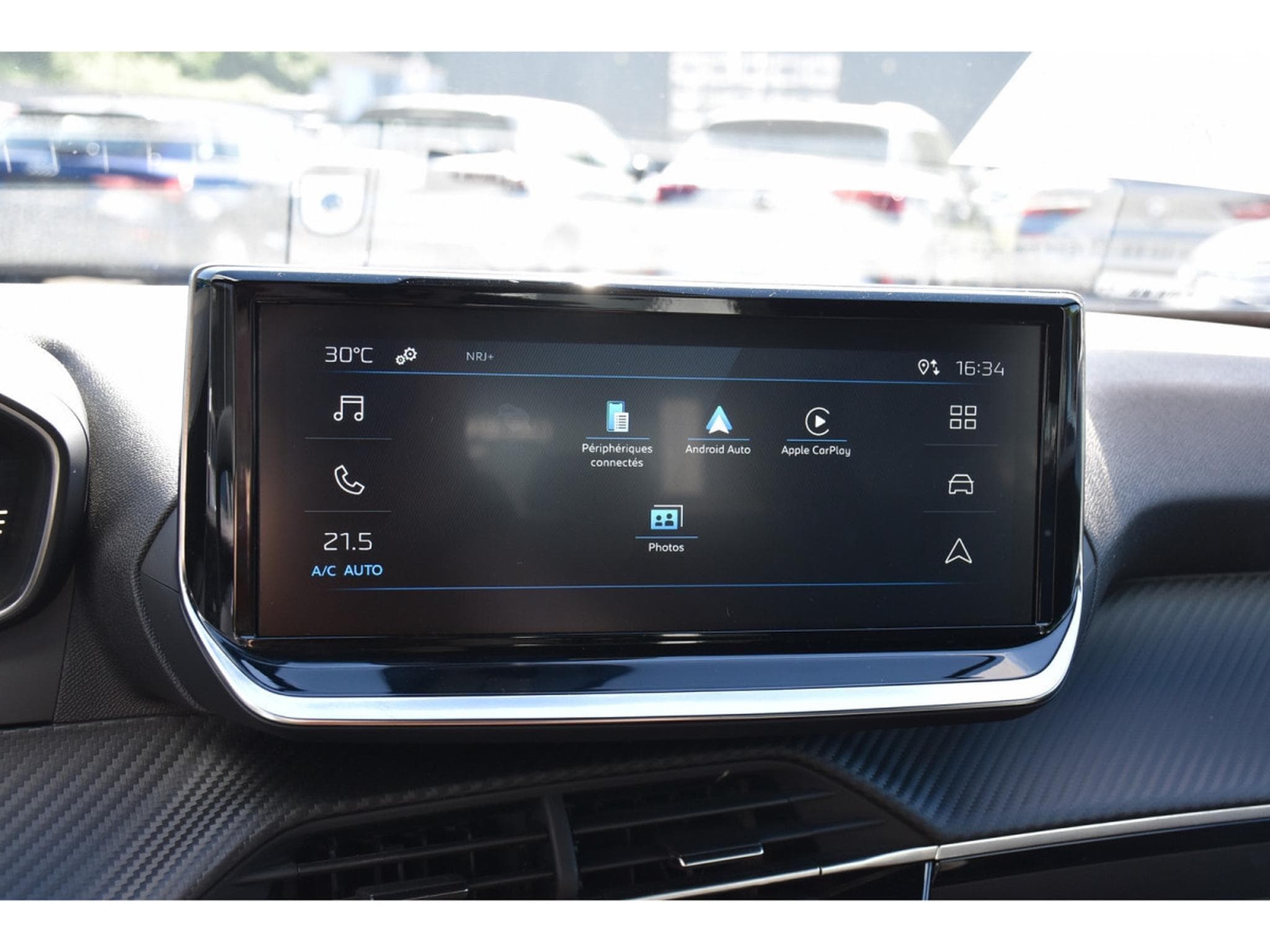 Peugeot 2008 1.2 Hybrid 145 e-DCS6 Style REGUL LANE PDC 1° MAIN (2025) - Photo 11
