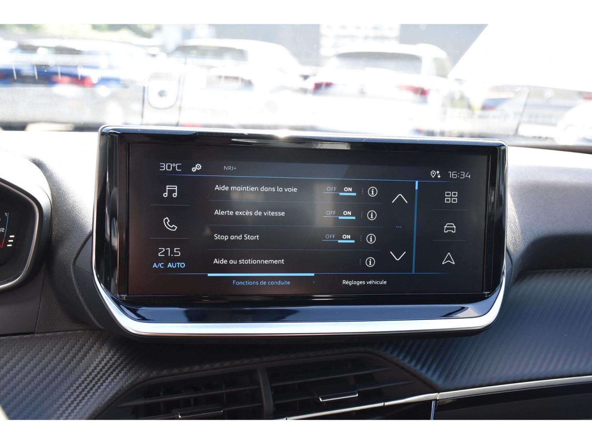 Peugeot 2008 1.2 Hybrid 145 e-DCS6 Style REGUL LANE PDC 1° MAIN (2025) - Photo 12
