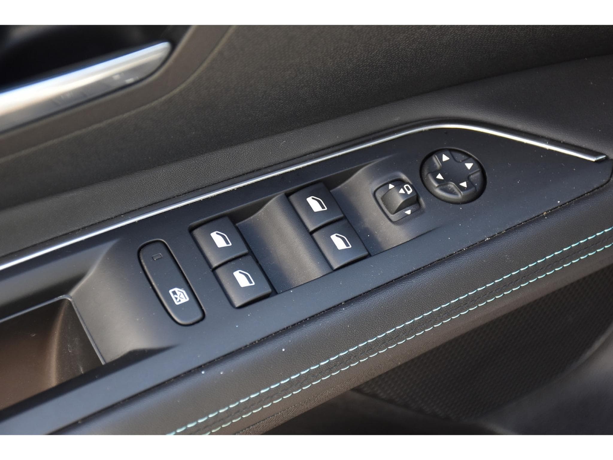 Peugeot 3008 1.6 Hybrid PHEV 224 Allure e-EAT8 ACC LANE SIDE CAM 1° MAIN (2022) - Photo 21