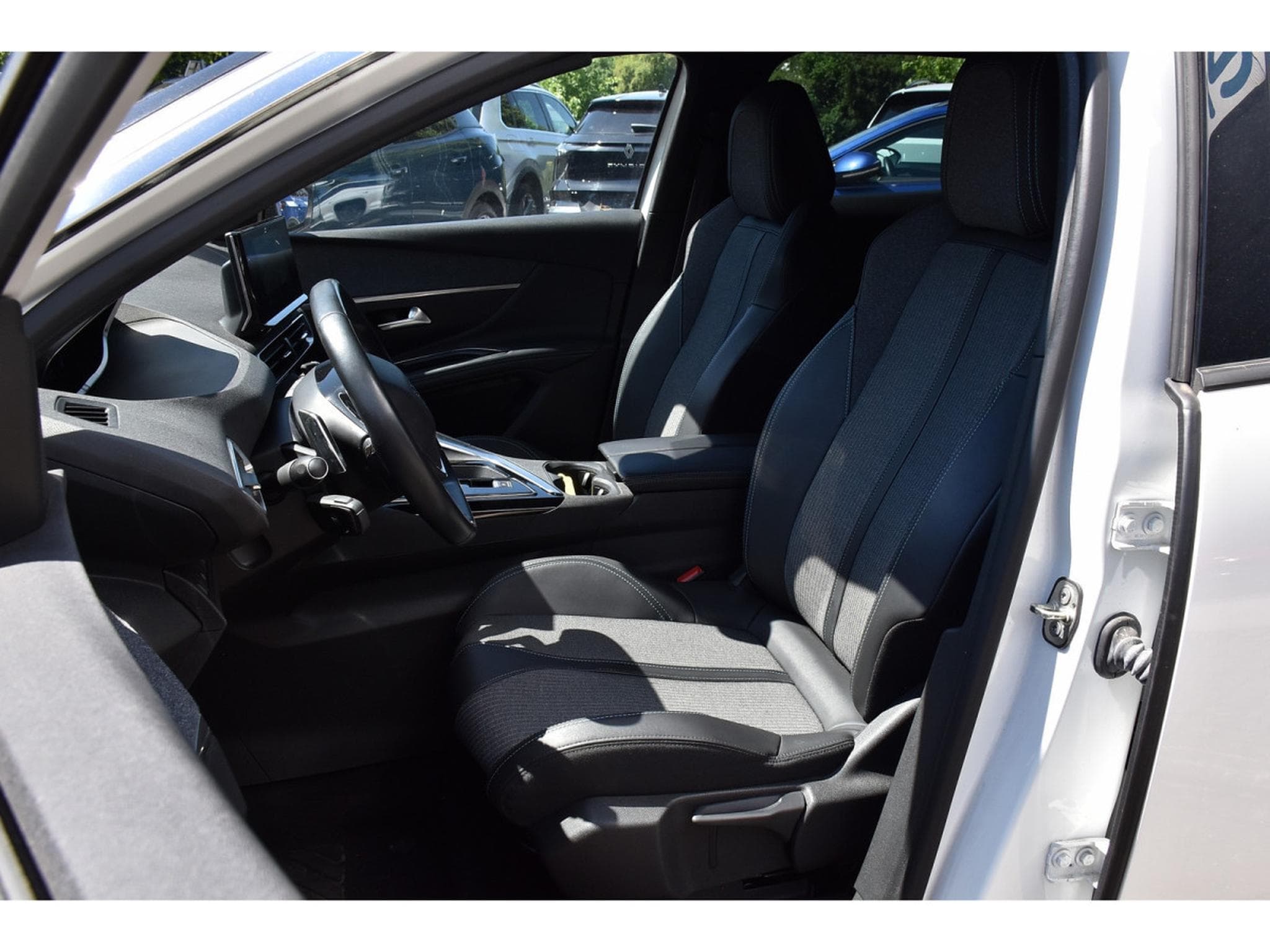 Peugeot 3008 1.6 Hybrid PHEV 224 Allure e-EAT8 LANE SIDE CAM 1° MAIN (2023) - Photo 6