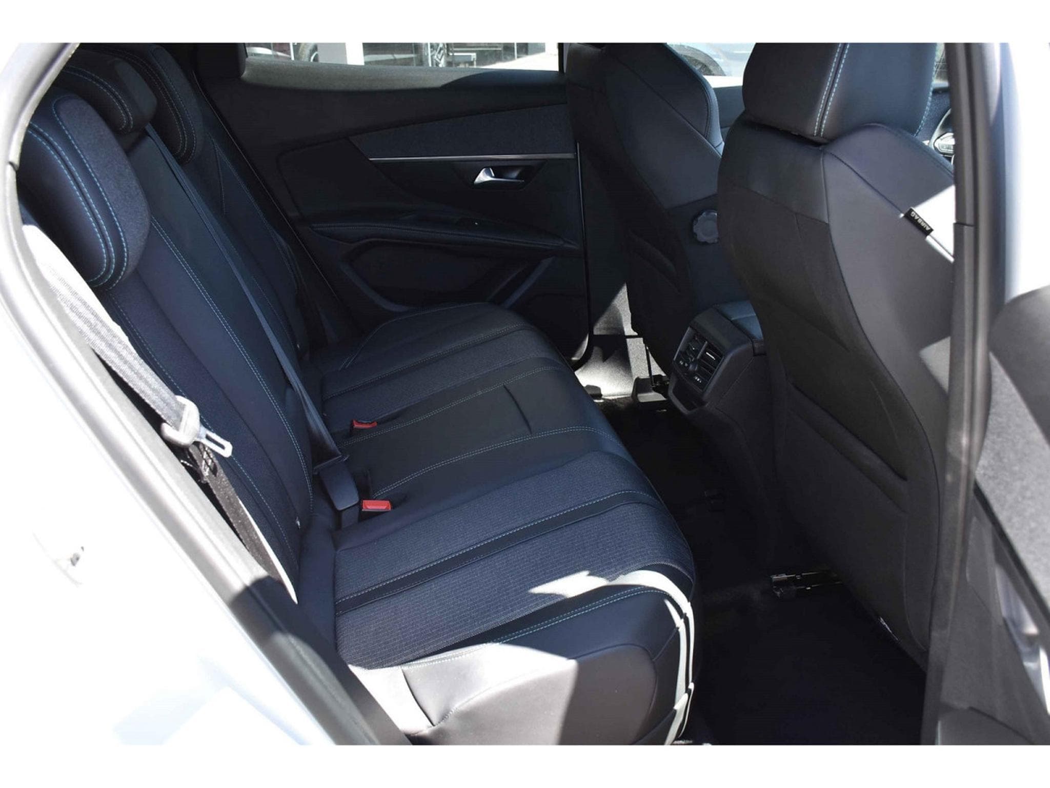Peugeot 3008 1.6 Hybrid PHEV 224 Allure e-EAT8 LANE SIDE CAM 1° MAIN (2023) - Photo 8