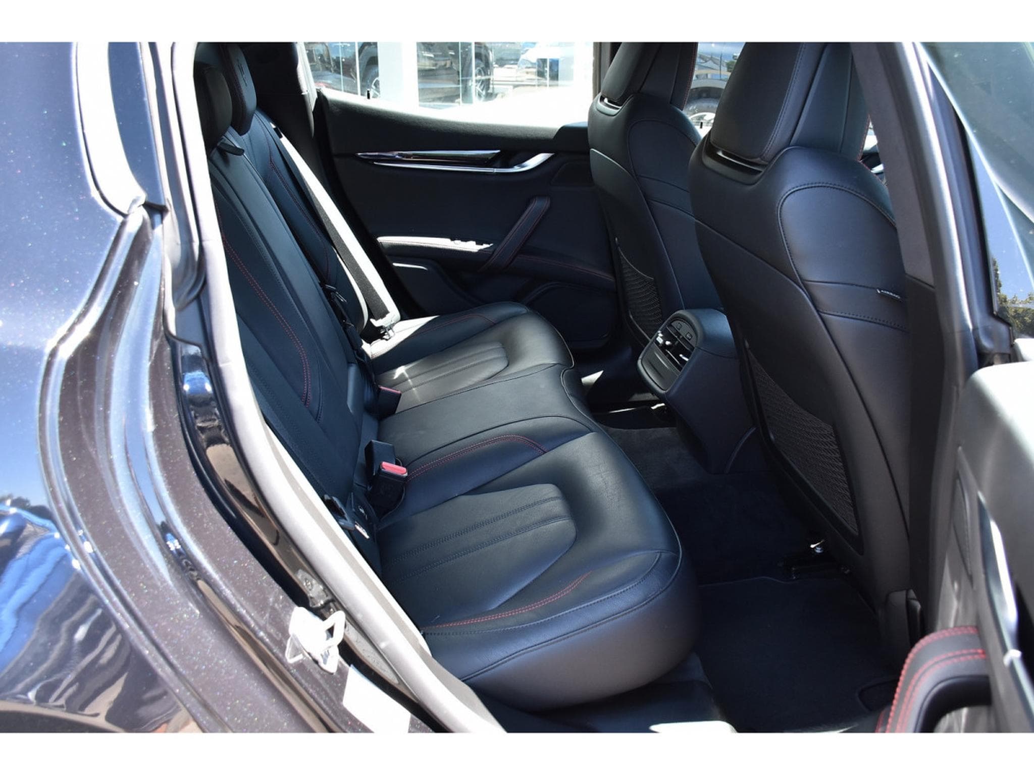 Maserati Ghibli 3.0 V6 BiTurbo Ribelle CUIR MEMO GPS KEYLESS (2018) - Photo 8