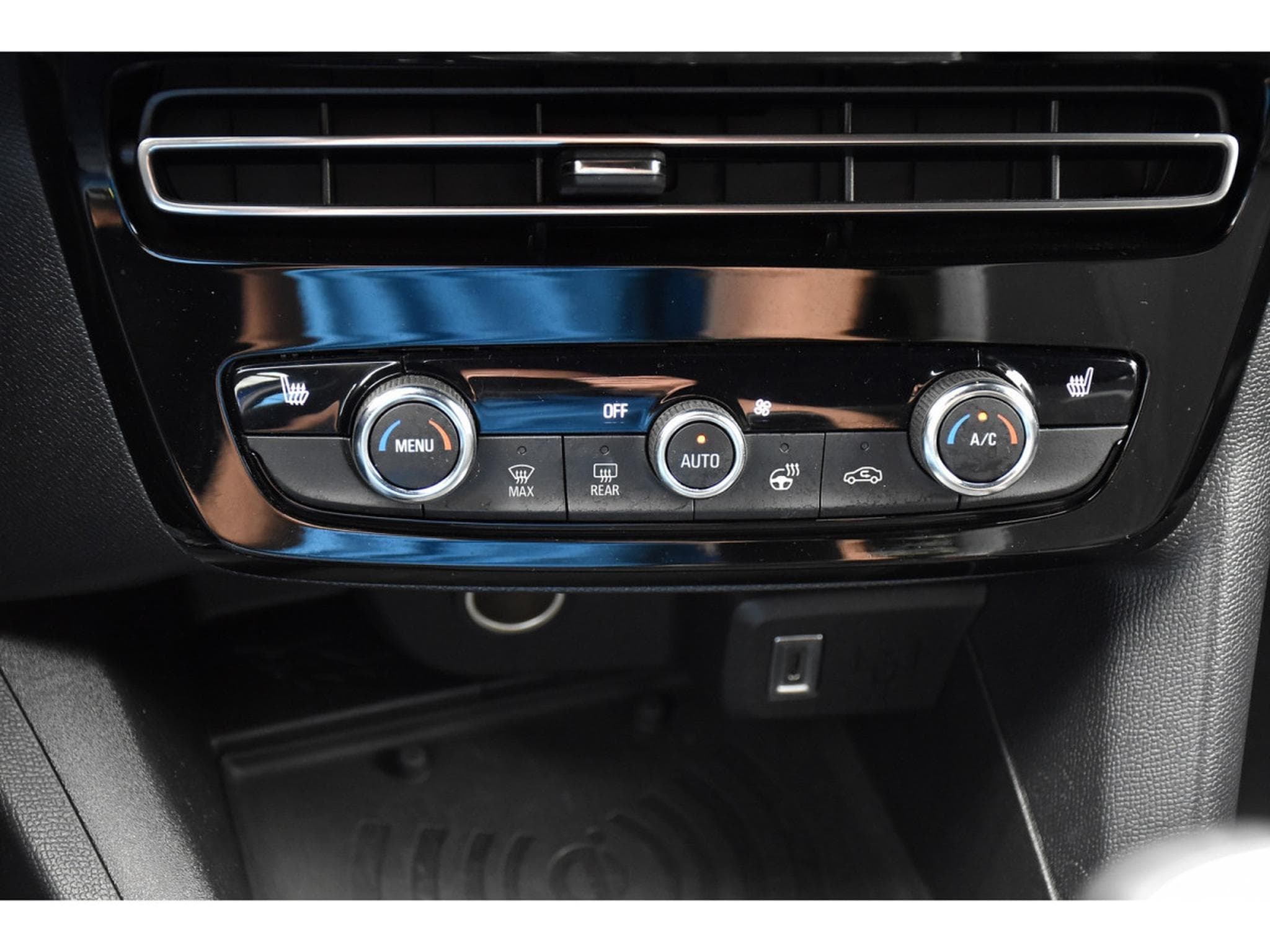 Opel Mokka 1.2 Turbo GS ACC LANE SIDE GPS CAM 1° MAIN (2025) - Photo 20