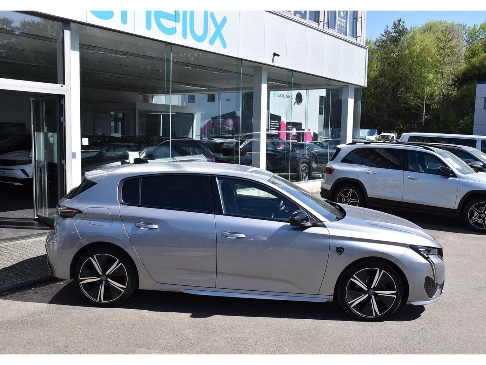 Peugeot 308 1.2 PureTech GT EAT8 REGUL LANE GPS CAM 1° MAIN (2024) - Photo 3