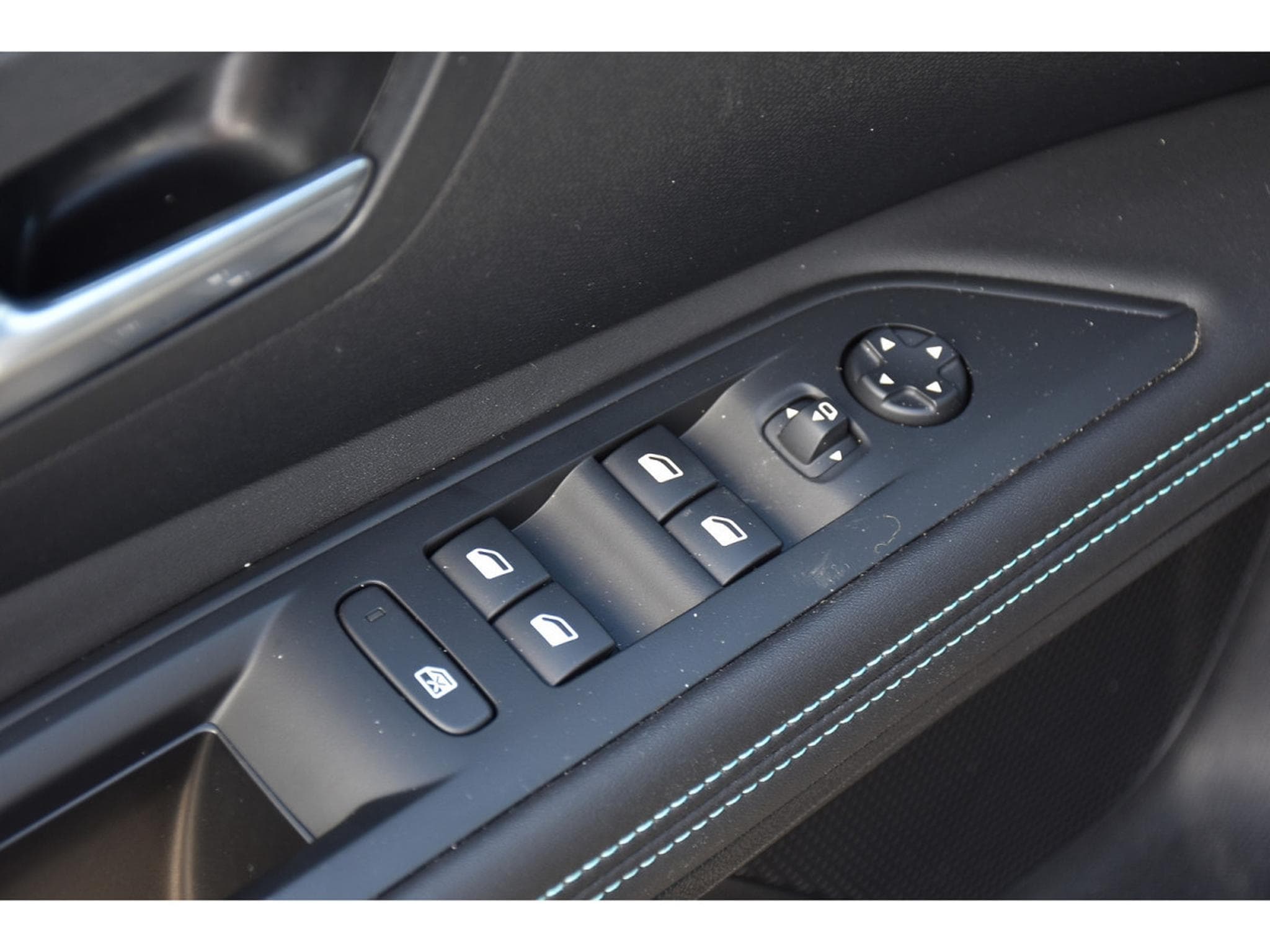 Peugeot 3008 1.6 Hybrid PHEV 180 Allure e-EAT8 ACC LANE SIDE CAM 1° MAIN (2024) - Foto 19