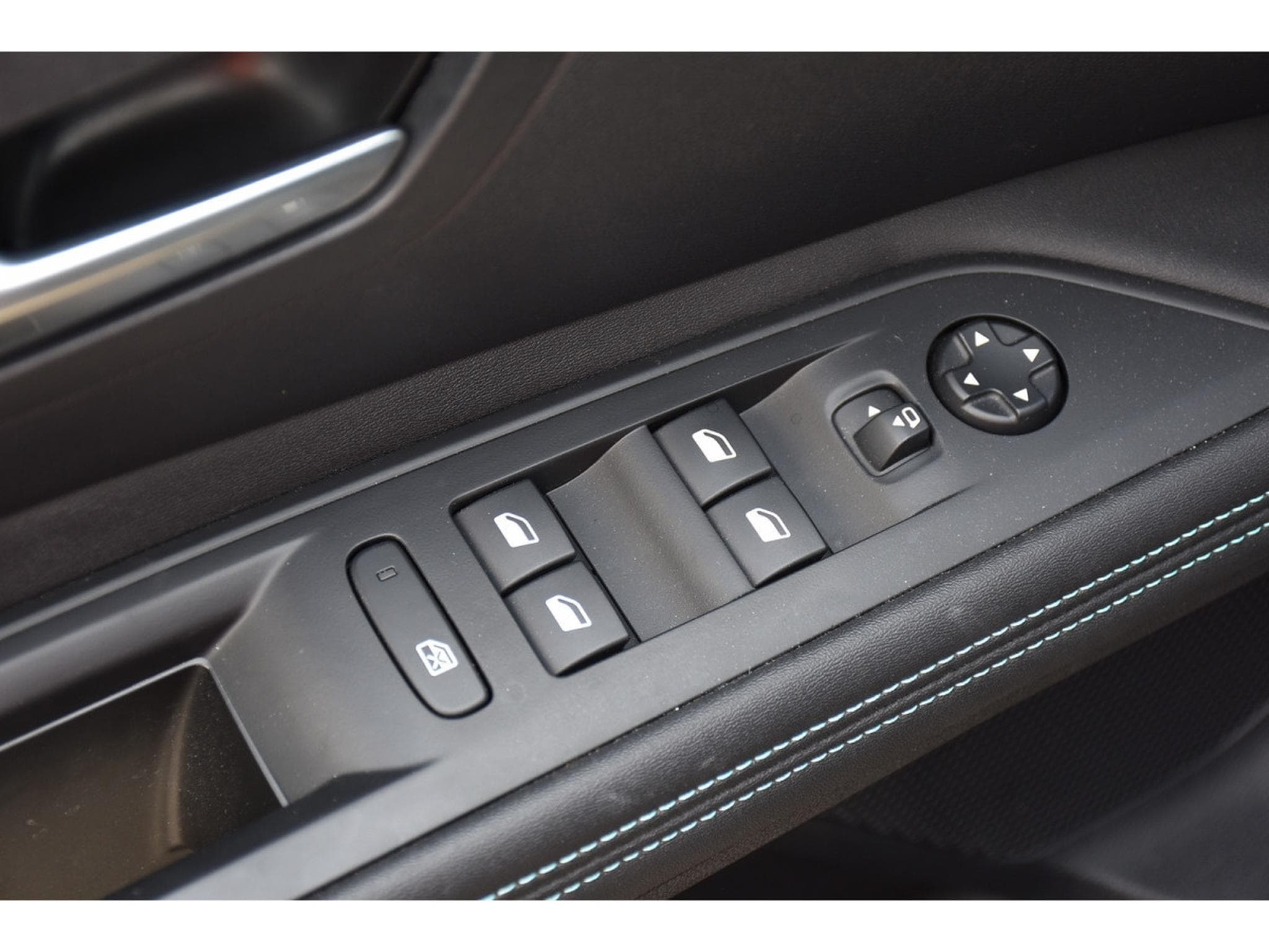 Peugeot 3008 1.6 Hybrid PHEV 180 Allure e-EAT8 ACC LANE SIDE CAM 1° MAIN (2024) - Foto 19