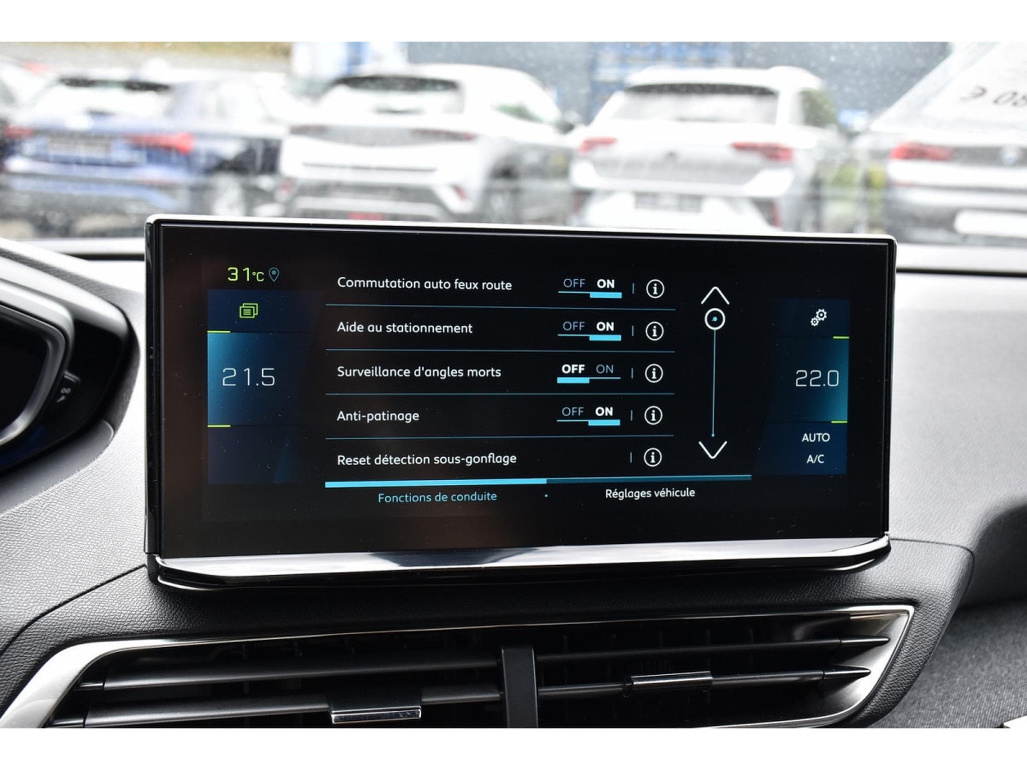 Peugeot 3008 1.6 Hybrid PHEV 180 Allure e-EAT8 LANE CAM 1° MAIN (2025) - Foto 13