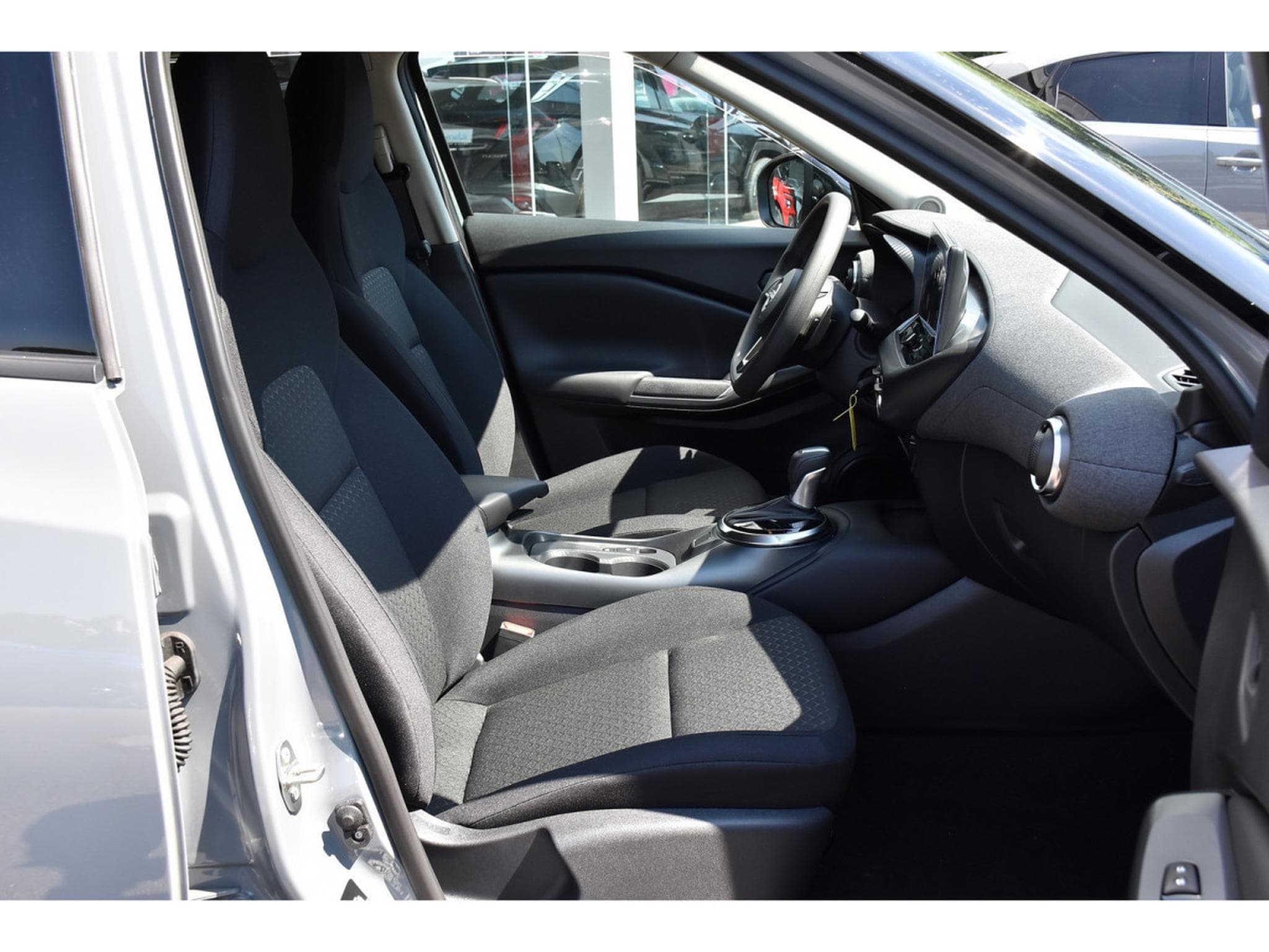 Nissan Juke 1.0 DIG-T Acenta 7DCT REGUL APP-CONNECT CAM NEUF (2026) - Foto 6