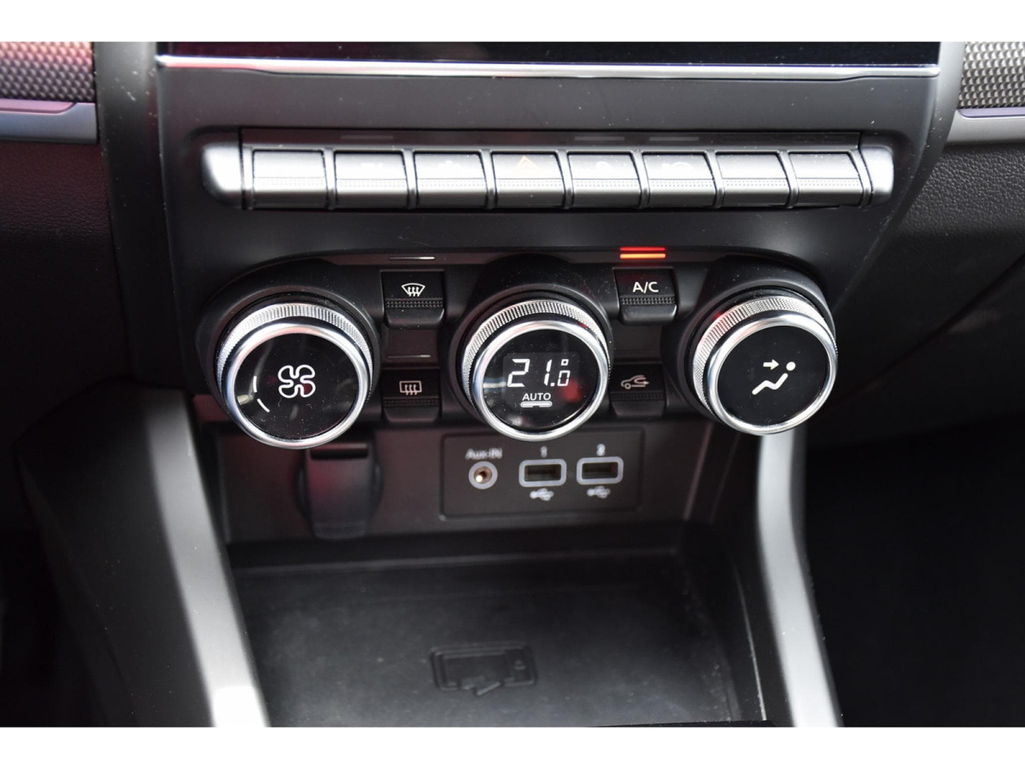 Renault Arkana 1.6 E-TECH HEV Techno EDC CUIR GPS LANE SIDE CAM (2023) - Foto 19