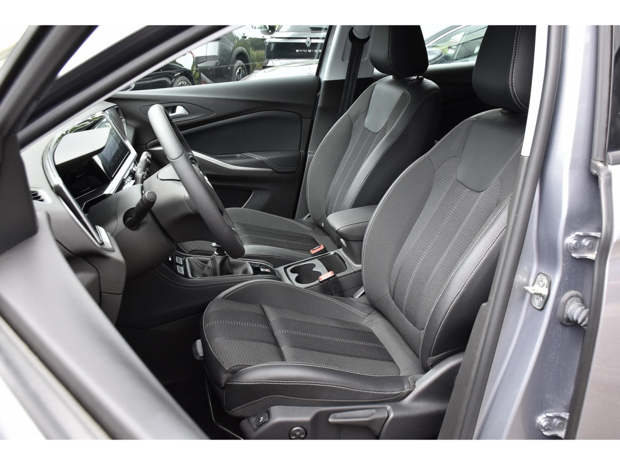 Opel Grandland 1.2 Turbo GS SG CHFF GPS LANE SIDE CAM 1° MAIN (2024) - Foto 6