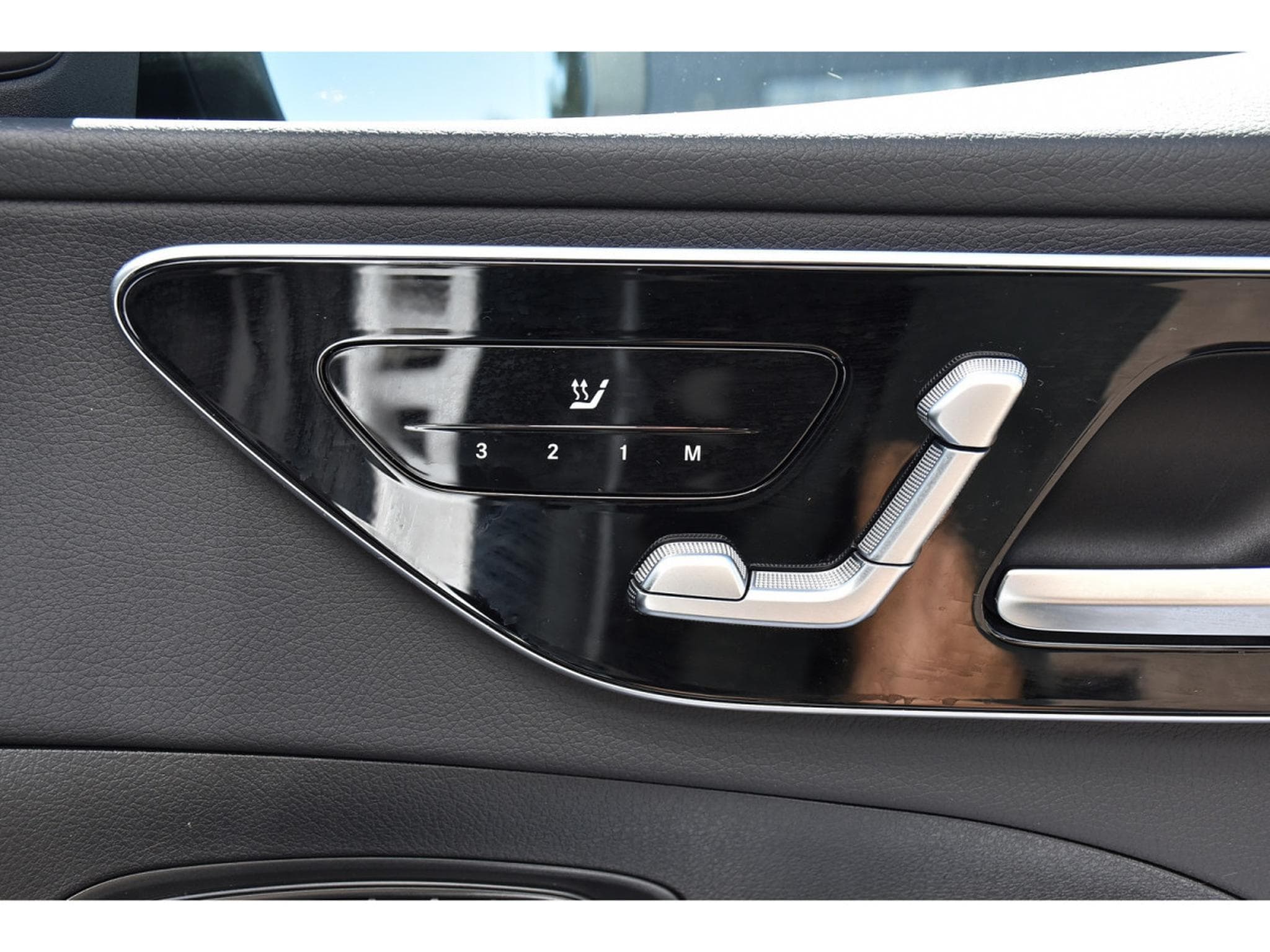 Mercedes C 200 CDI Break Luxury Line 9G-Tronic CUIR MEMO ANGLE MORT 1° MAIN (2025) - Foto 20
