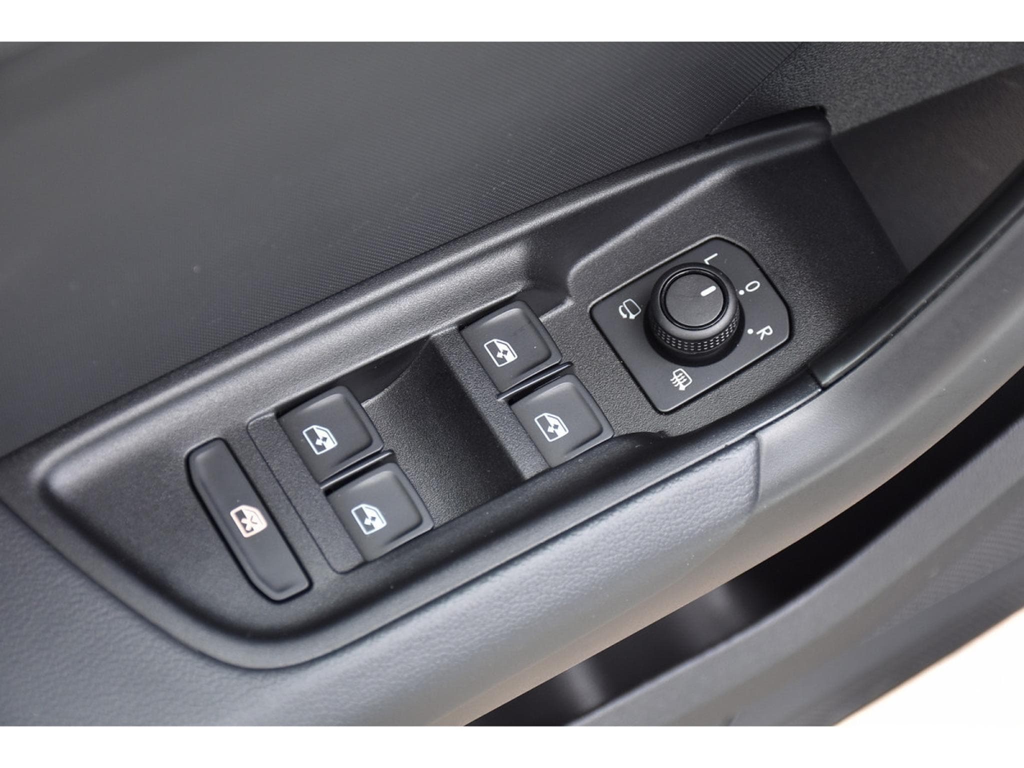 Audi A1 Allstreet 35 TFSI S-Line S-Tronic REGUL LANE GPS KEYLESS CAM (2025) - Foto 22