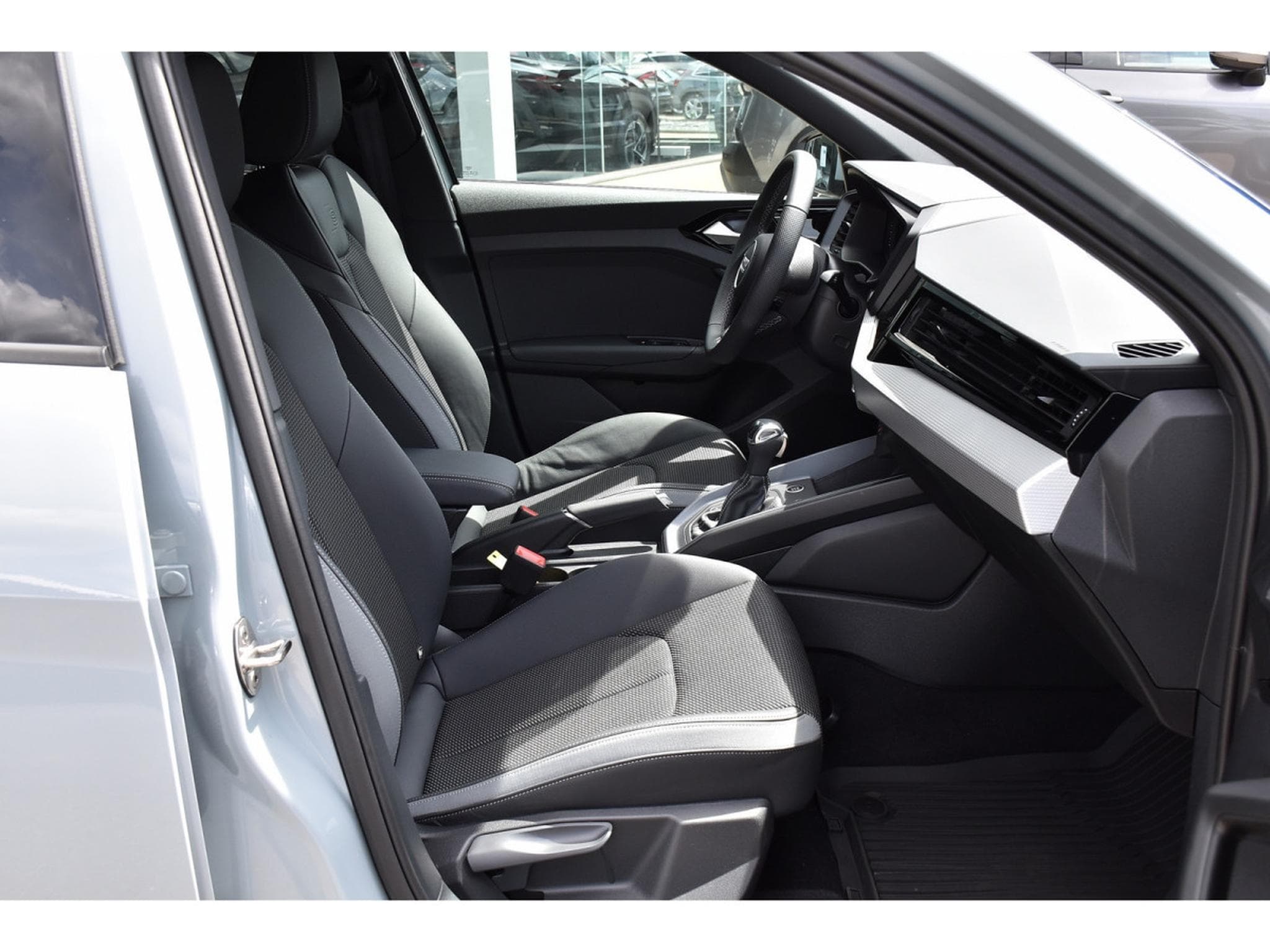 Audi A1 Allstreet 35 TFSI S-Line S-Tronic REGUL LANE GPS KEYLESS CAM (2025) - Foto 7