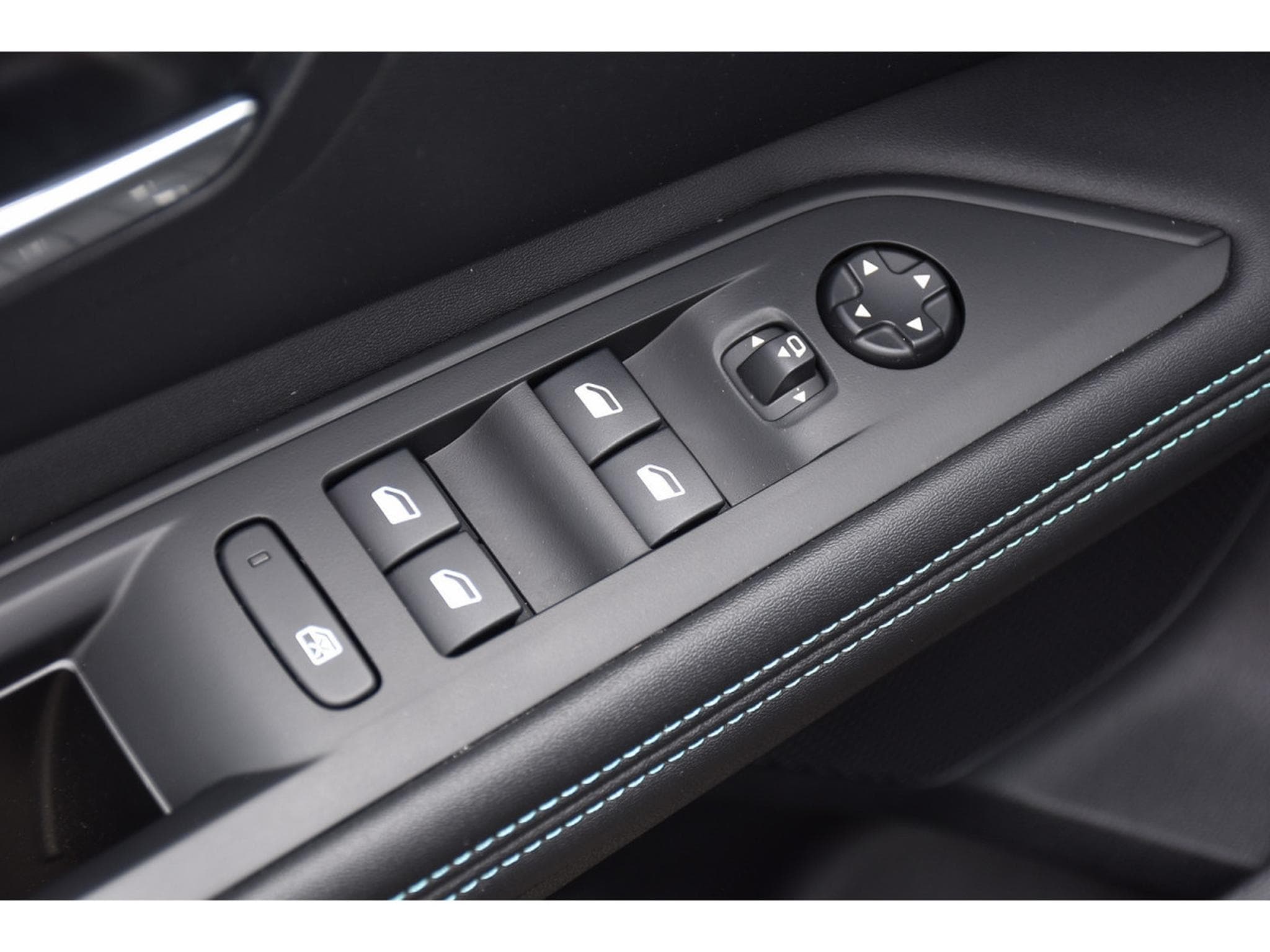 Peugeot 3008 1.6 Hybrid PHEV 180 Allure e-EAT8 ACC LANE SIDE CAM 1° MAIN (2024) - Foto 19