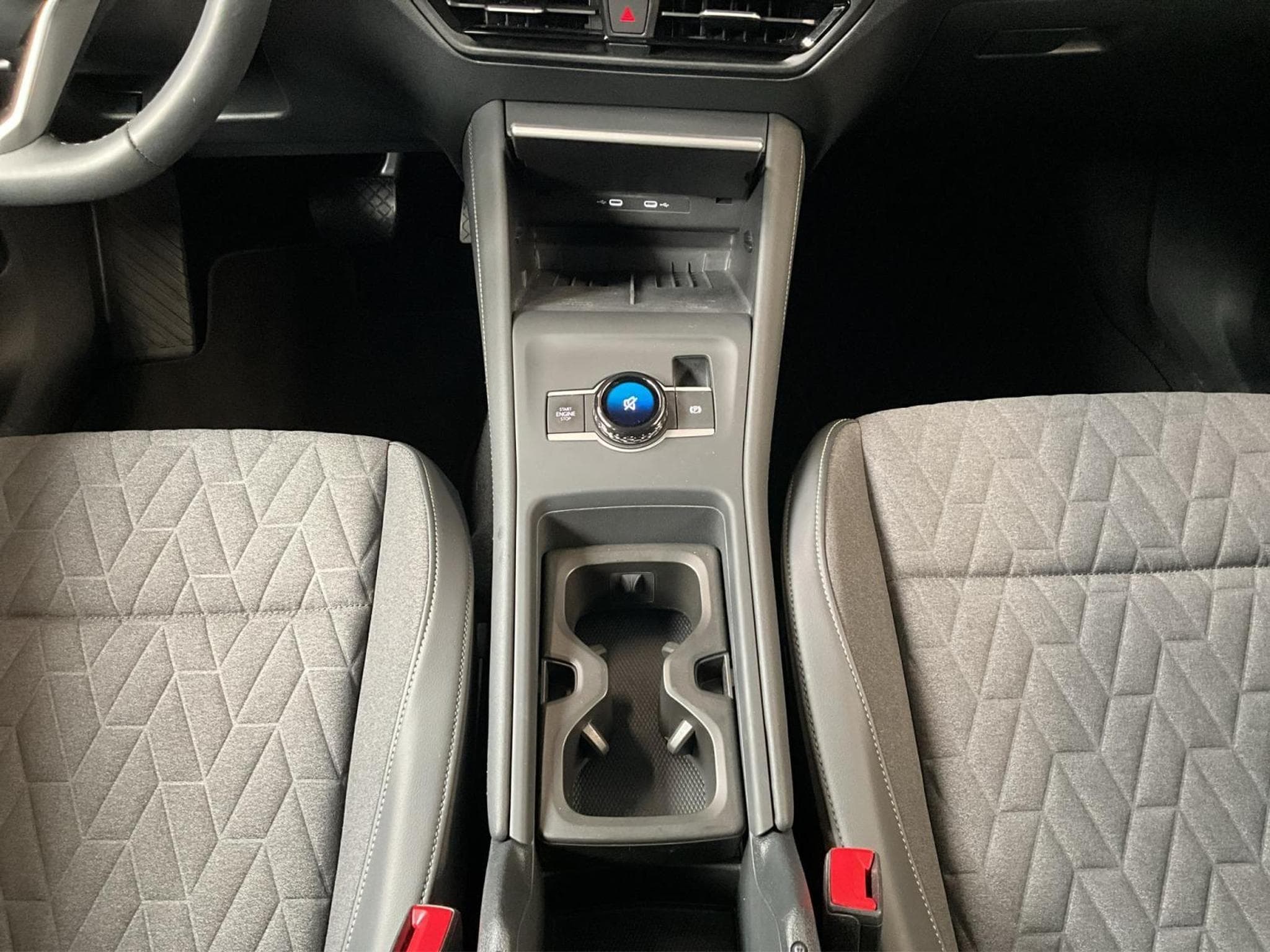 VW Tiguan Style+DSG+P.Design+P.Confort+P.Start+Navi+Led (2024) - Foto 13