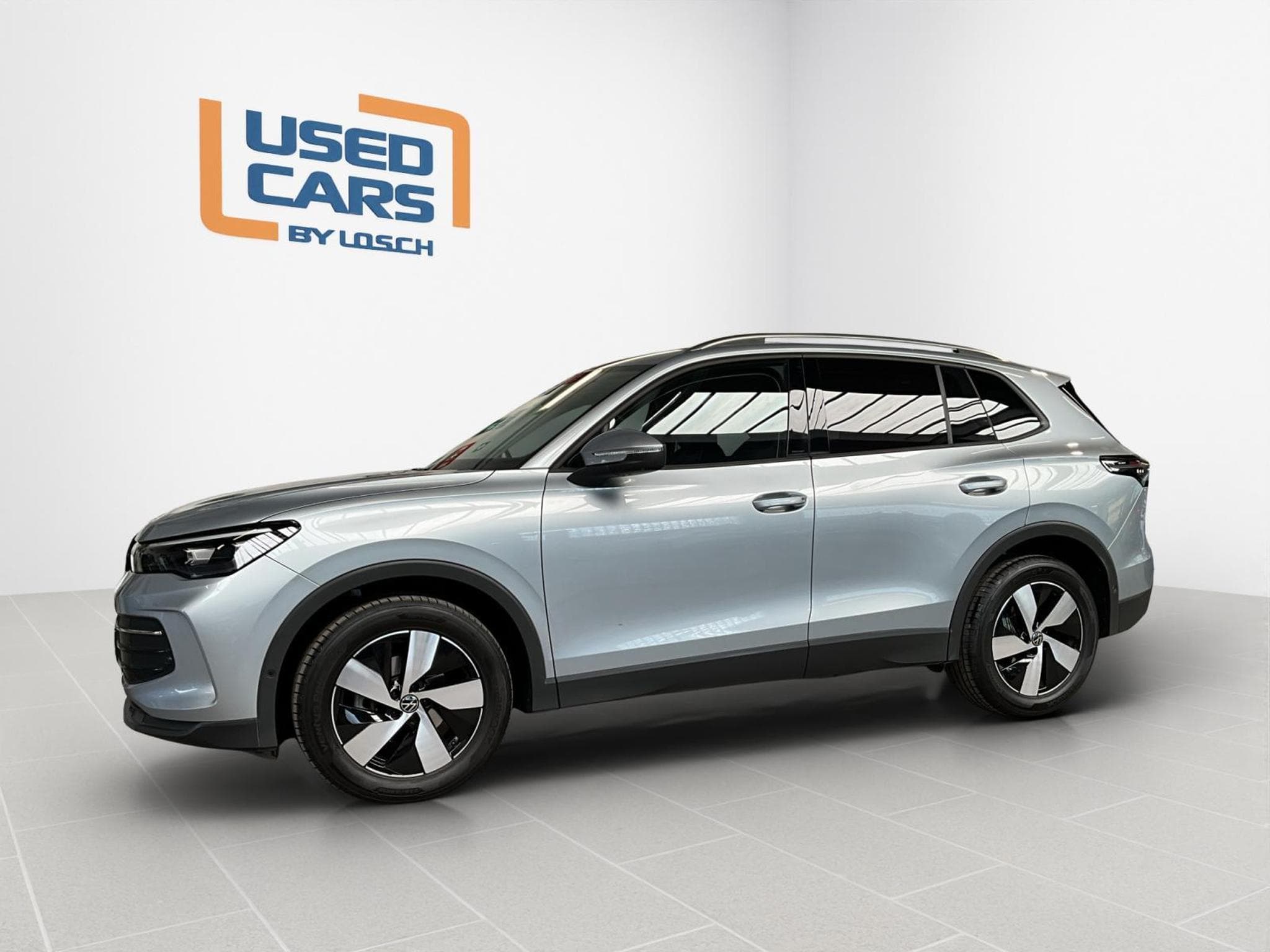 VW Tiguan Style+DSG+P.Design+P.Confort+P.Start+Navi+Led (2024) - Foto 4