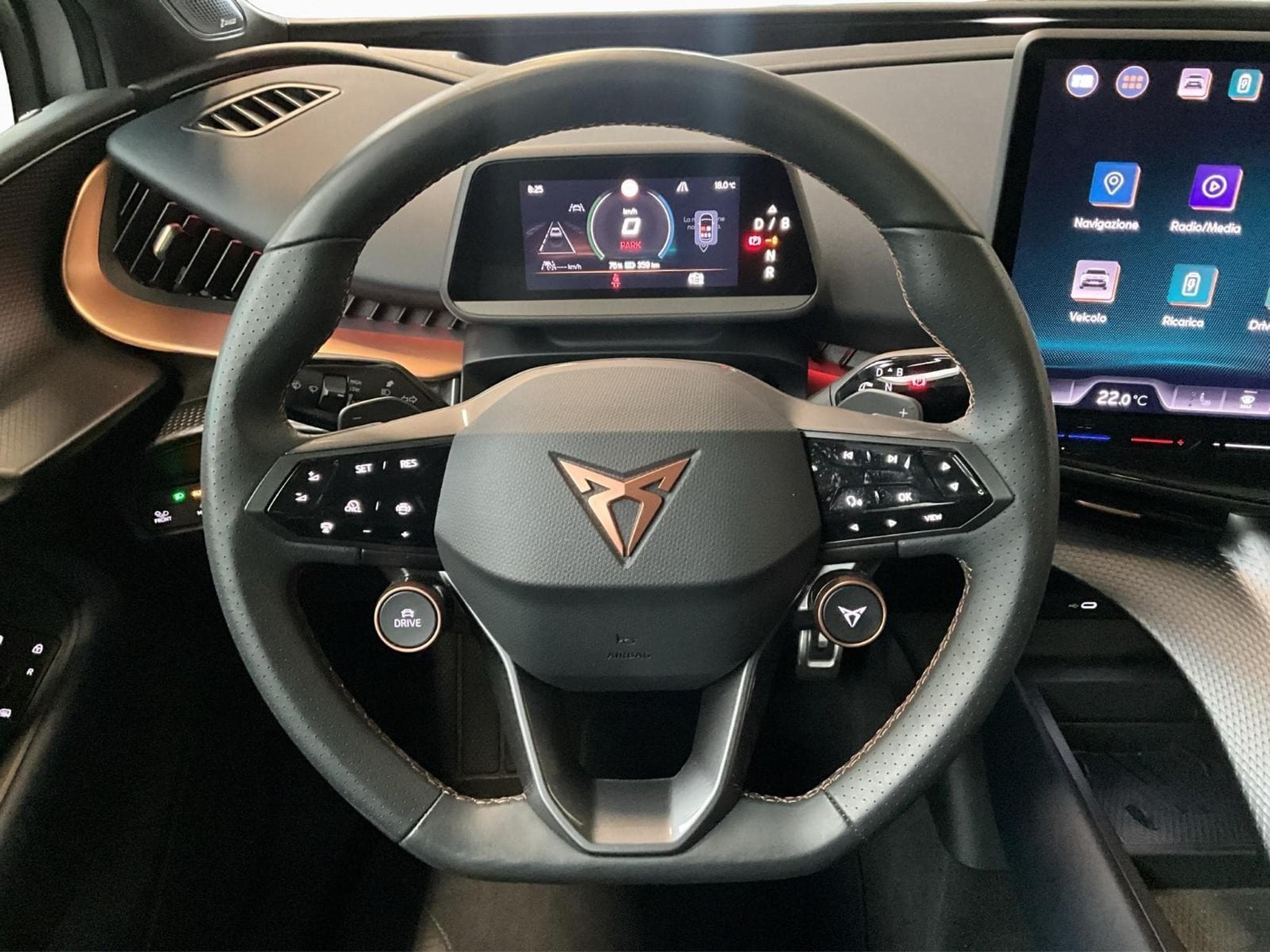 Cupra Tavascan VZ+4x4+P.Adrenaline+Led+Navi+DAB (2025) - Foto 11