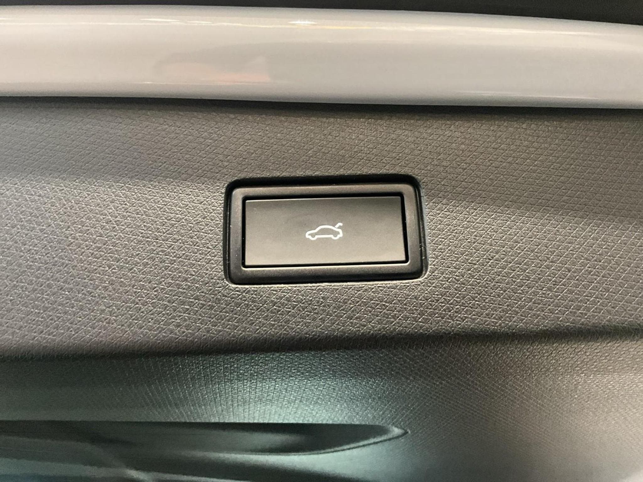 Cupra Tavascan VZ+4x4+P.Adrenaline+Led+Navi+DAB (2025) - Foto 18