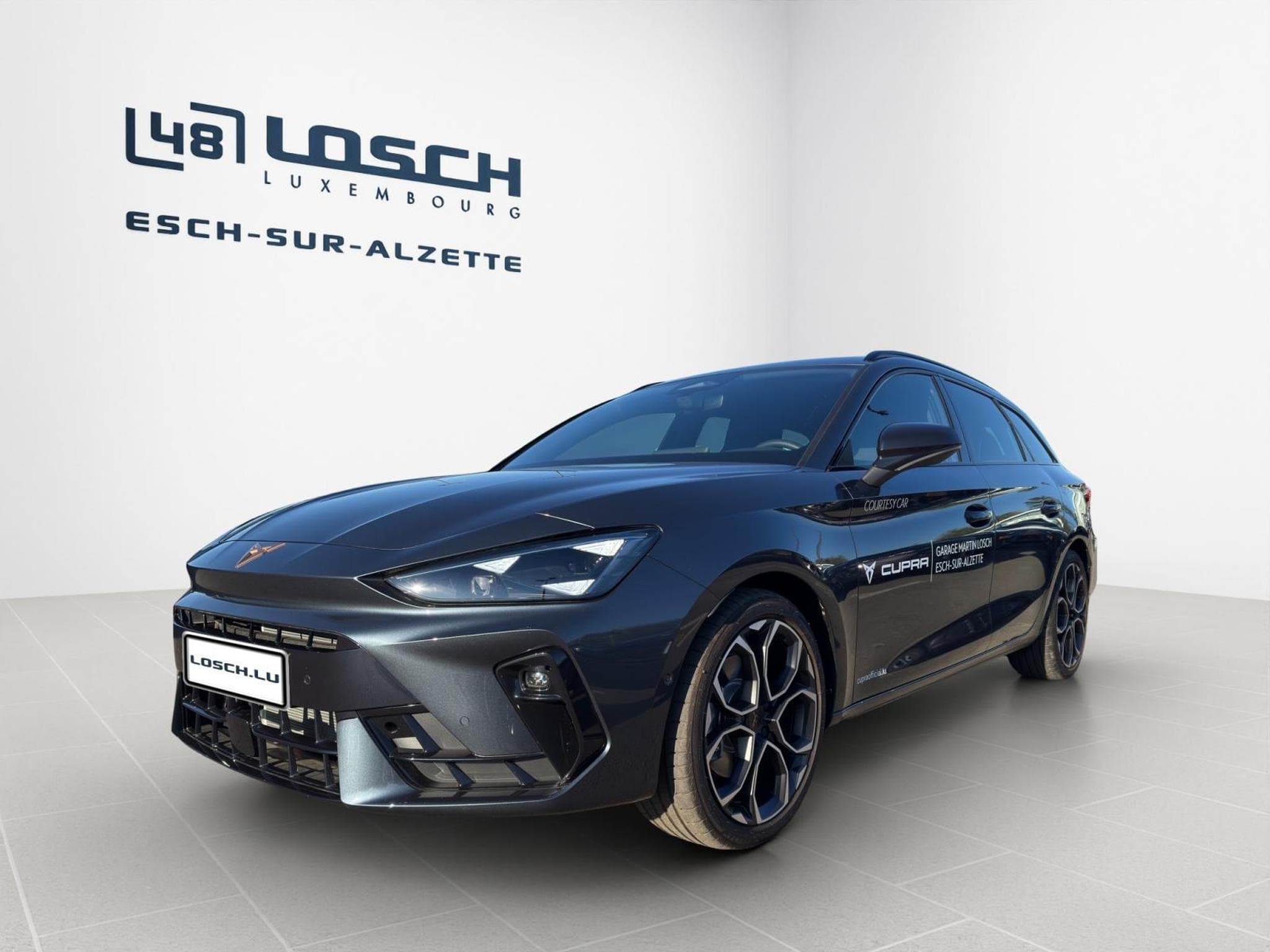 Cupra Leon Sportstourer 2.0 TSI 4Drive DSG, MATRIX, SENNHEISER, NAVI, A (2026) - Foto 2