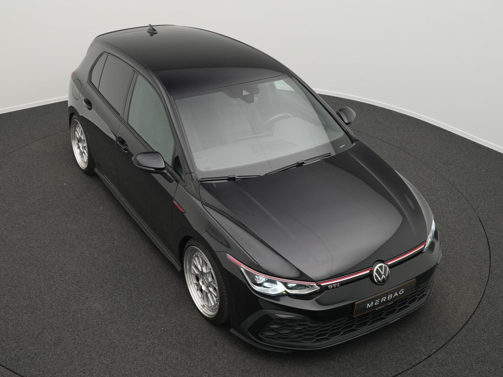 VW Golf VIII 2.0 TSI GTI (2022) - Photo 12