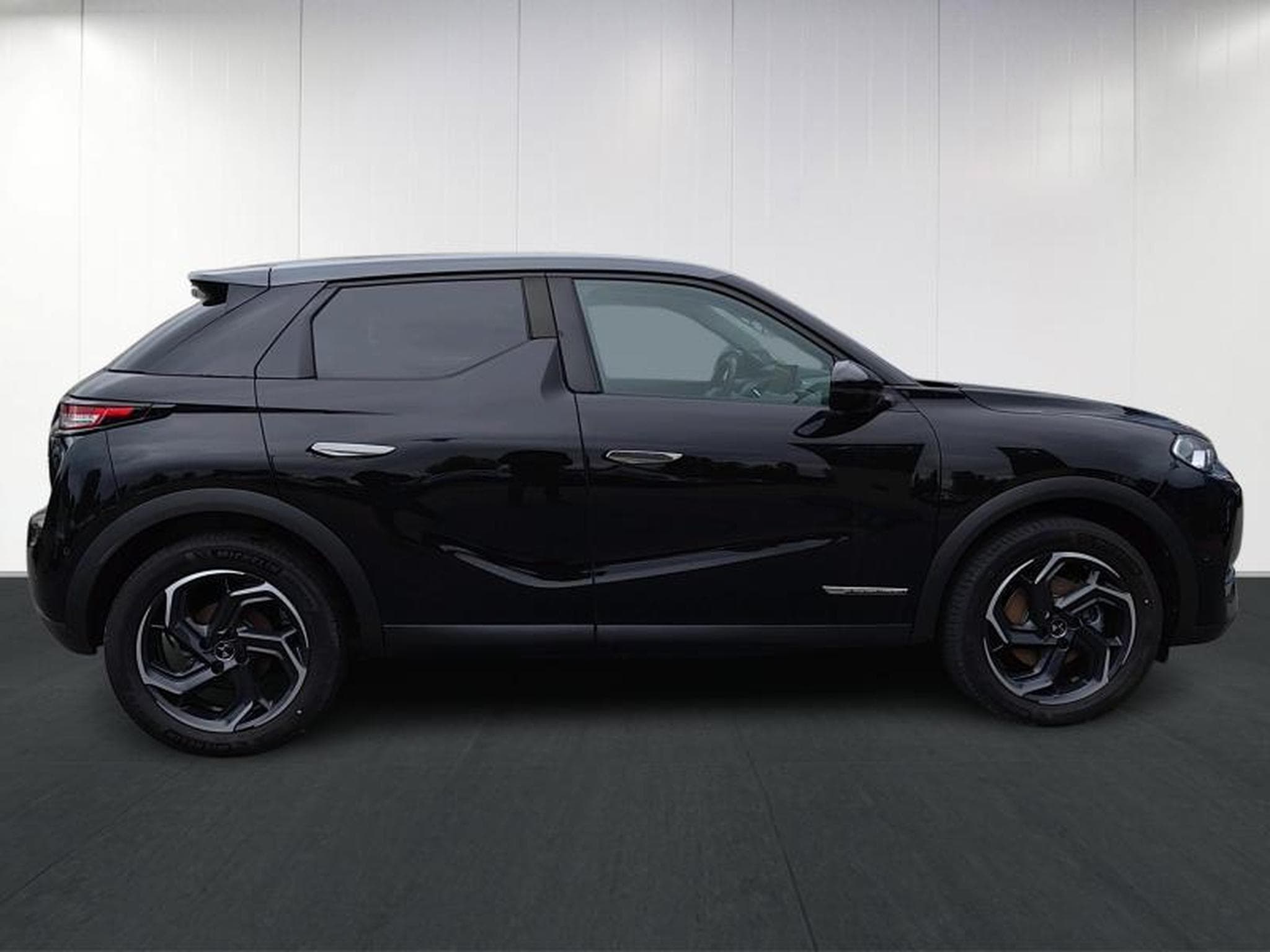 DS Automobiles DS3 Toits de Paris E-Tense (2023) - Foto 8