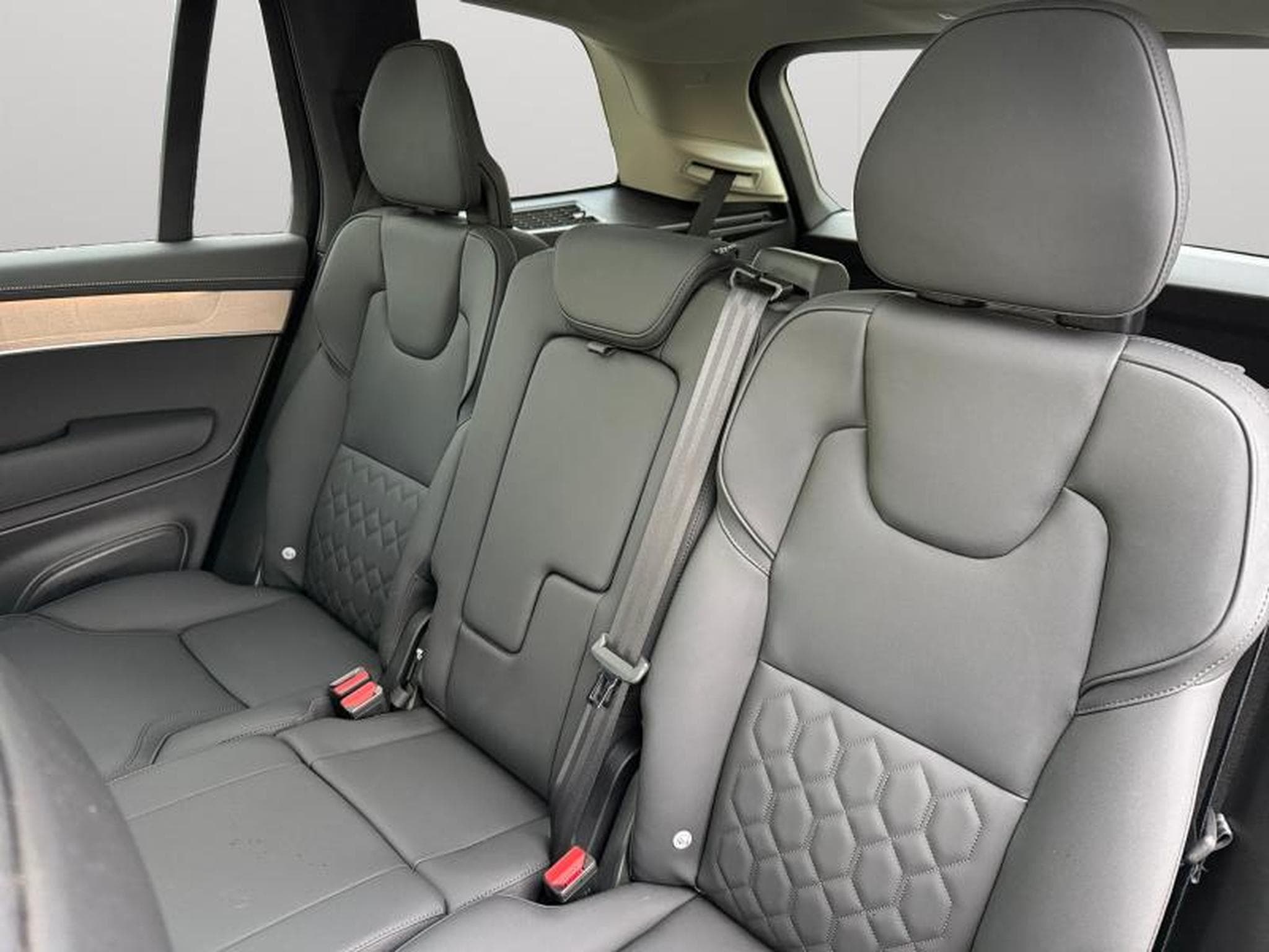 Volvo XC90 B5 Plus Bright / Essence (2025) - Foto 13