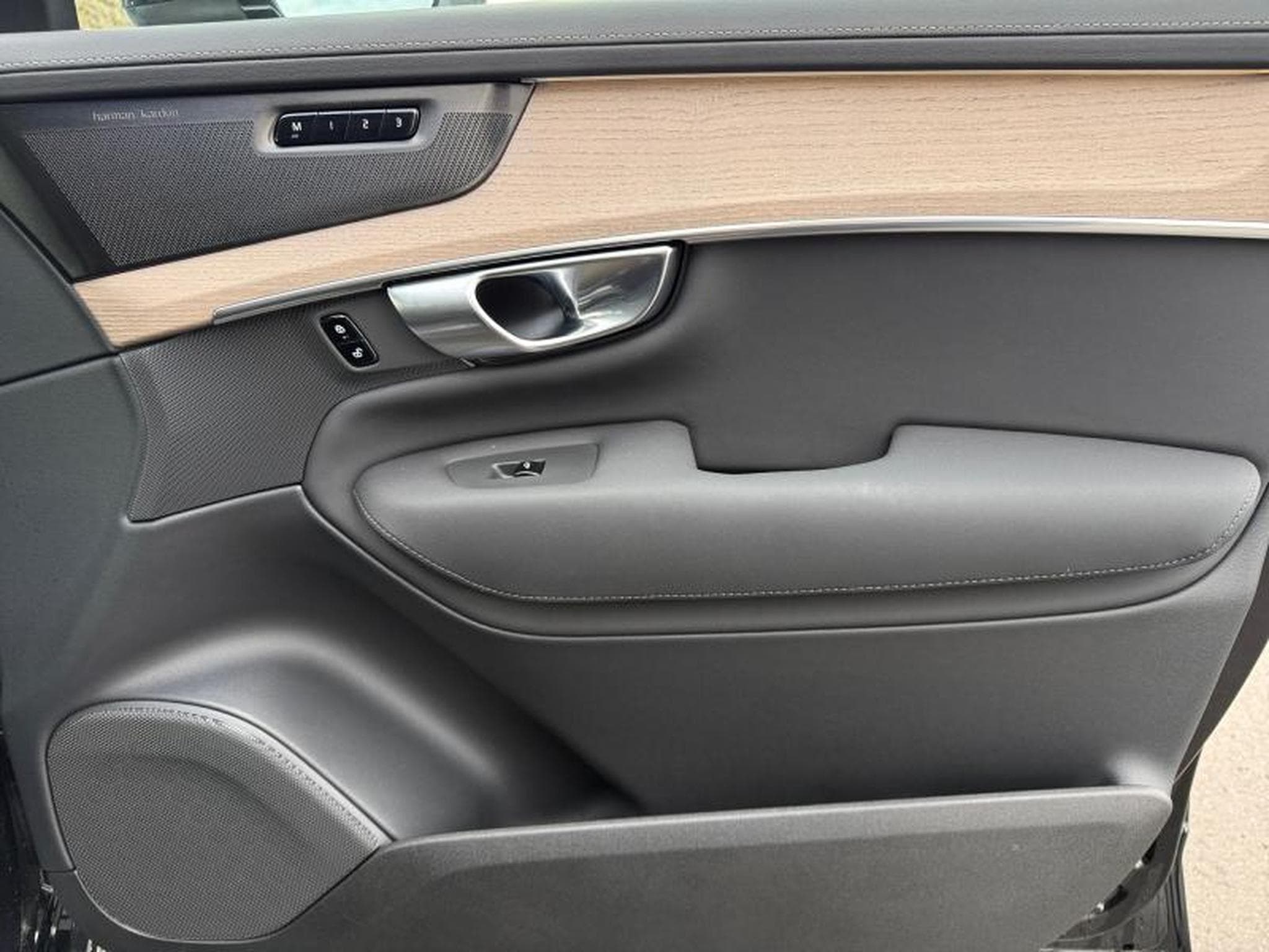 Volvo XC90 B5 Plus Bright / Essence (2025) - Foto 21