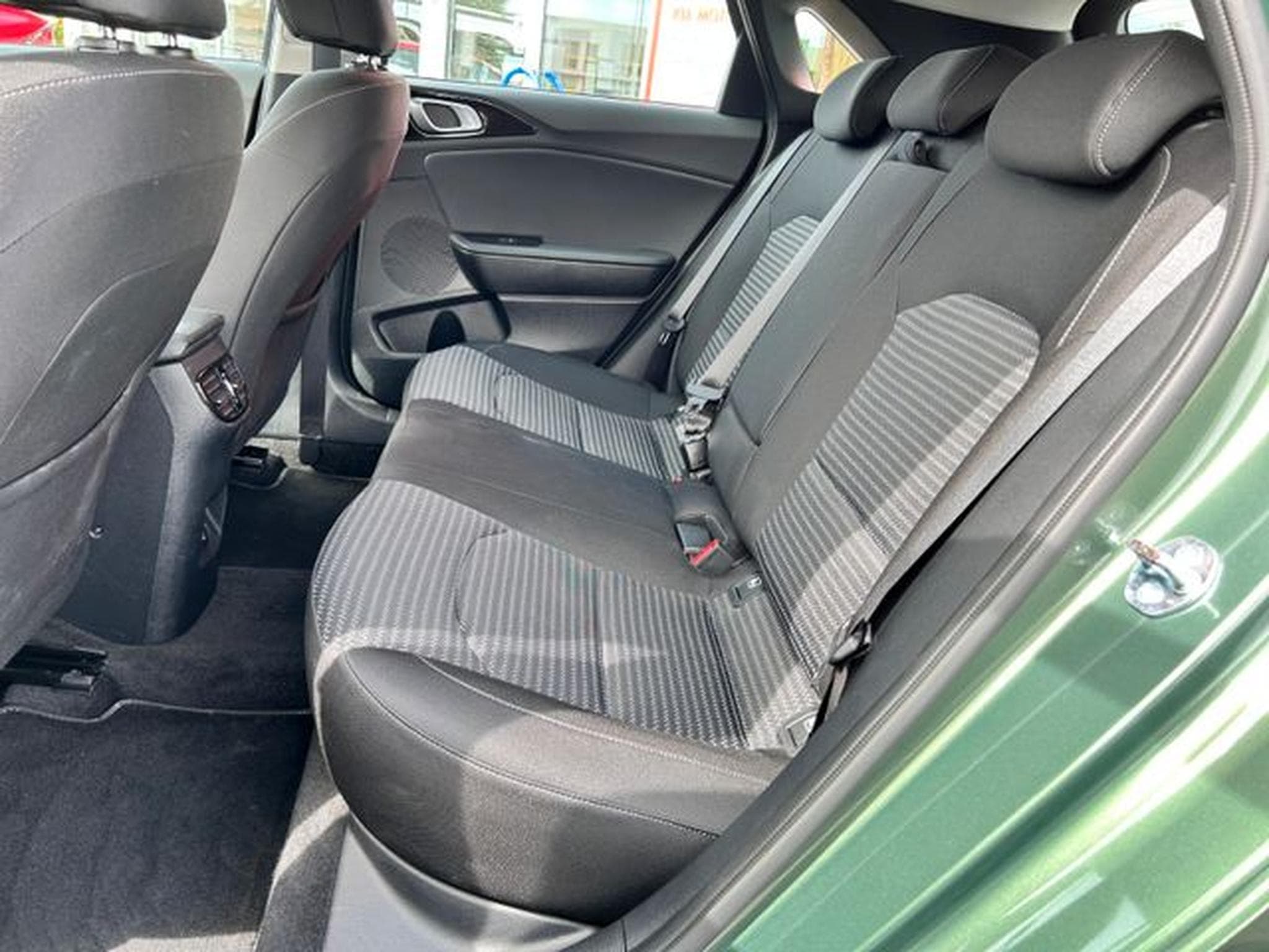 Kia Ceed Ceed 1.5 T-GDI DCT Spirit JBL Kamera Navi ACC (2025) - Foto 11