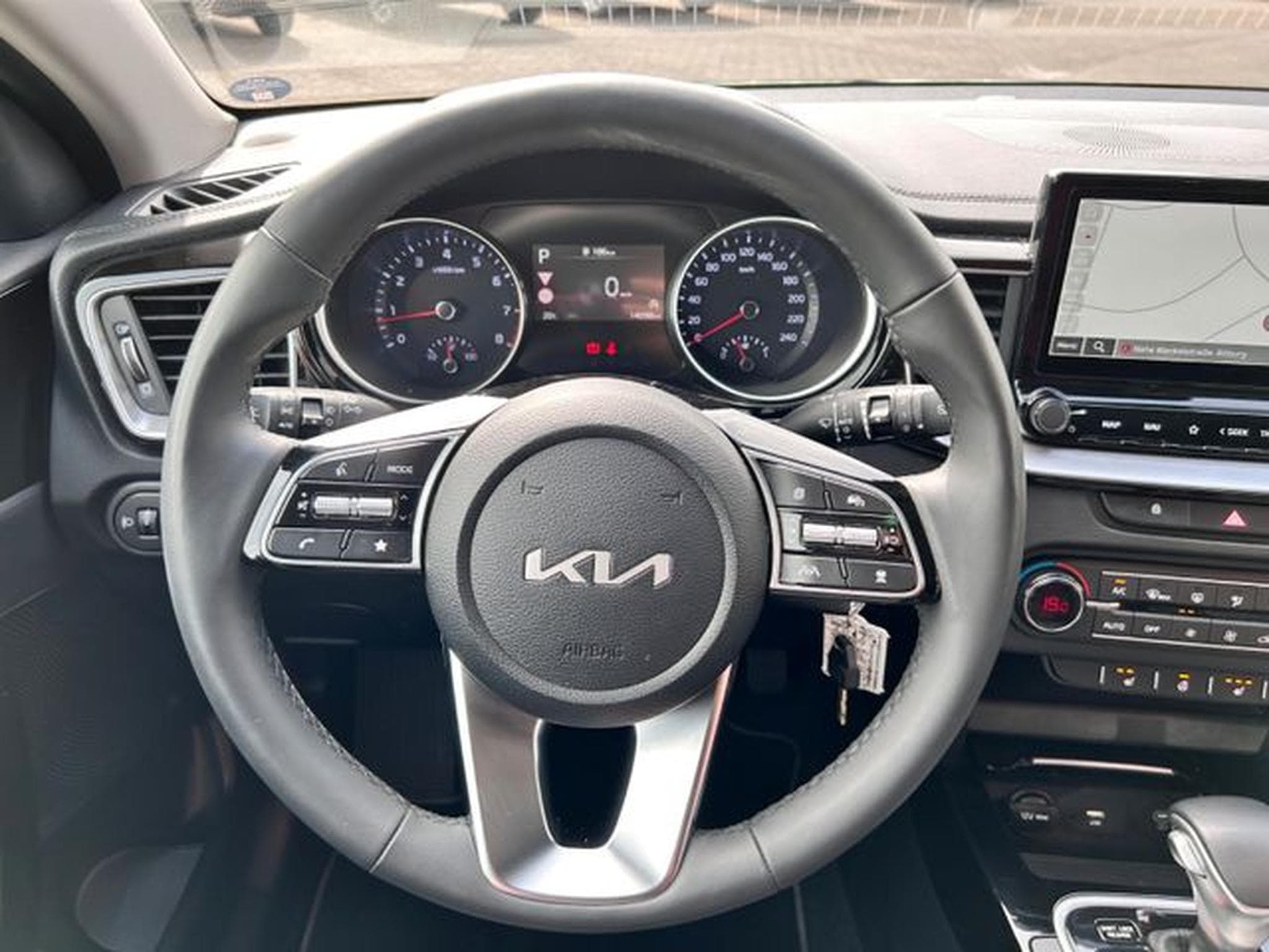 Kia Ceed Ceed 1.5 T-GDI DCT Spirit JBL Kamera Navi ACC (2025) - Foto 13