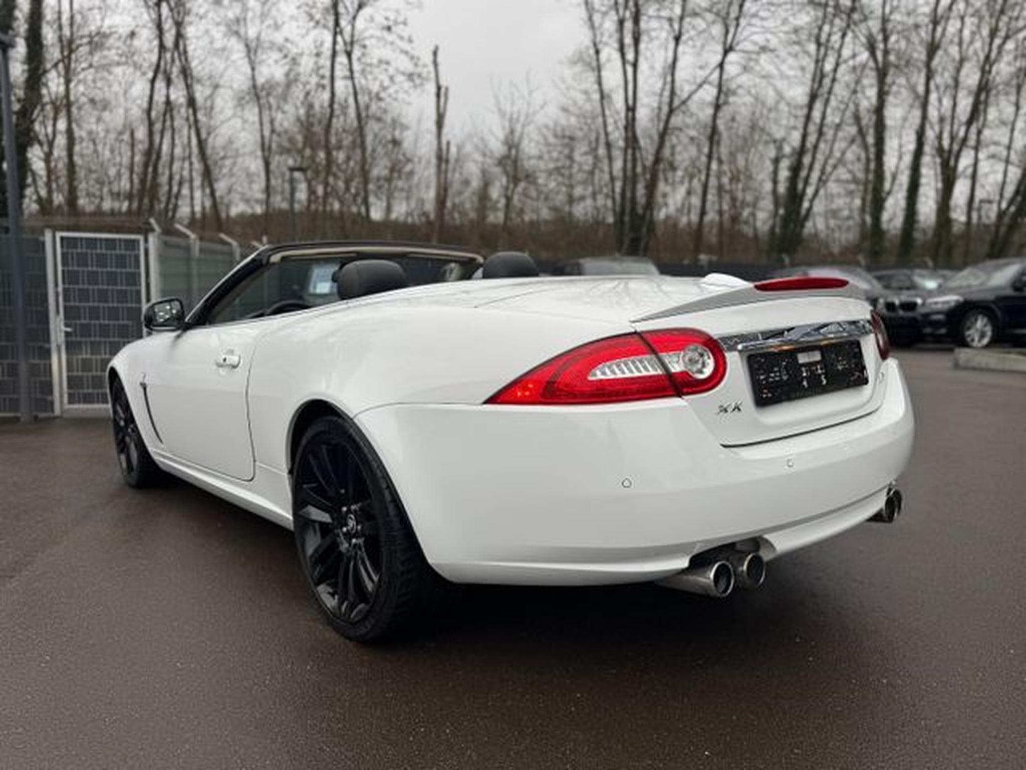 Jaguar XKR XKR CABRIO 5.0 V8 KOMPRESSOR *B&amp;W*LEDER*NAVI* (2010) - Foto 12