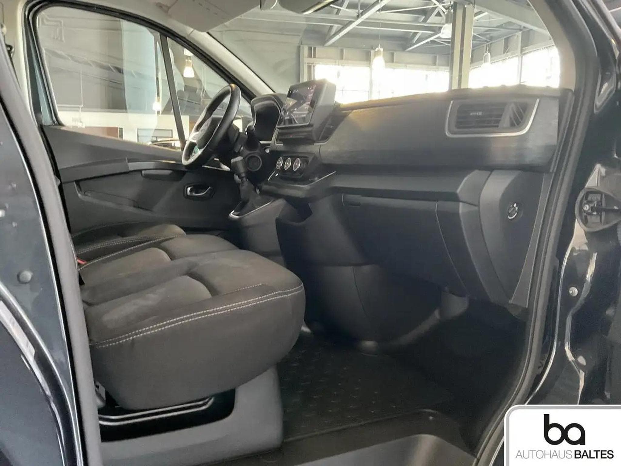 Nissan Primastar (2025) - Photo 6