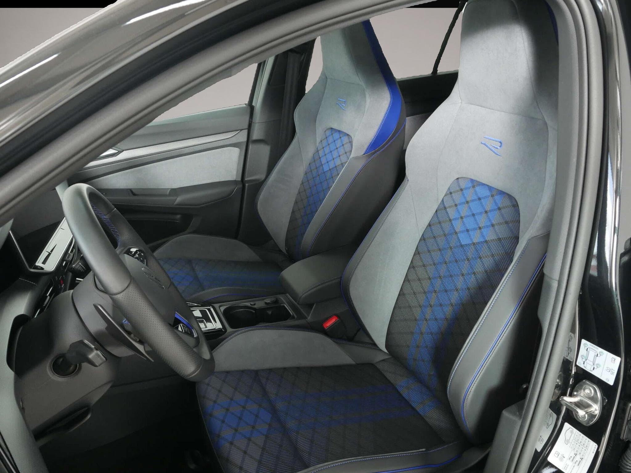 VW Golf (2025) - Photo 6