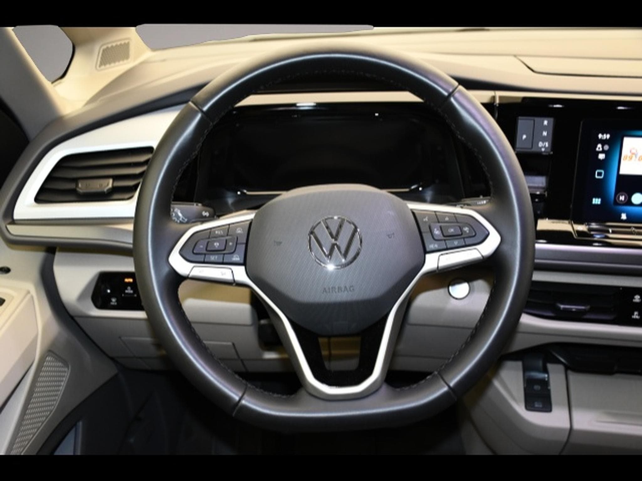 VW Multivan (2024) - Photo 5