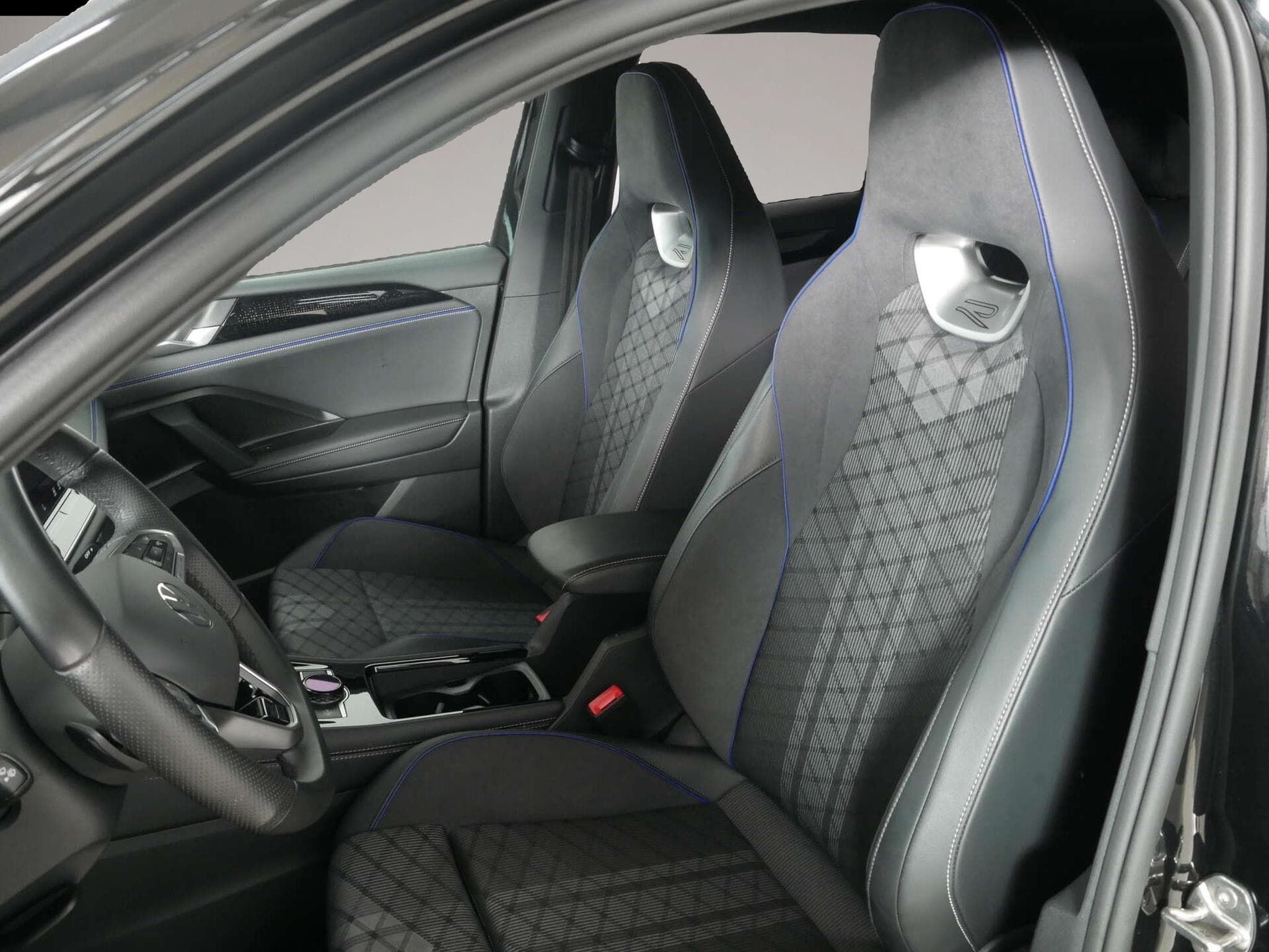 VW Tiguan (2025) - Photo 6