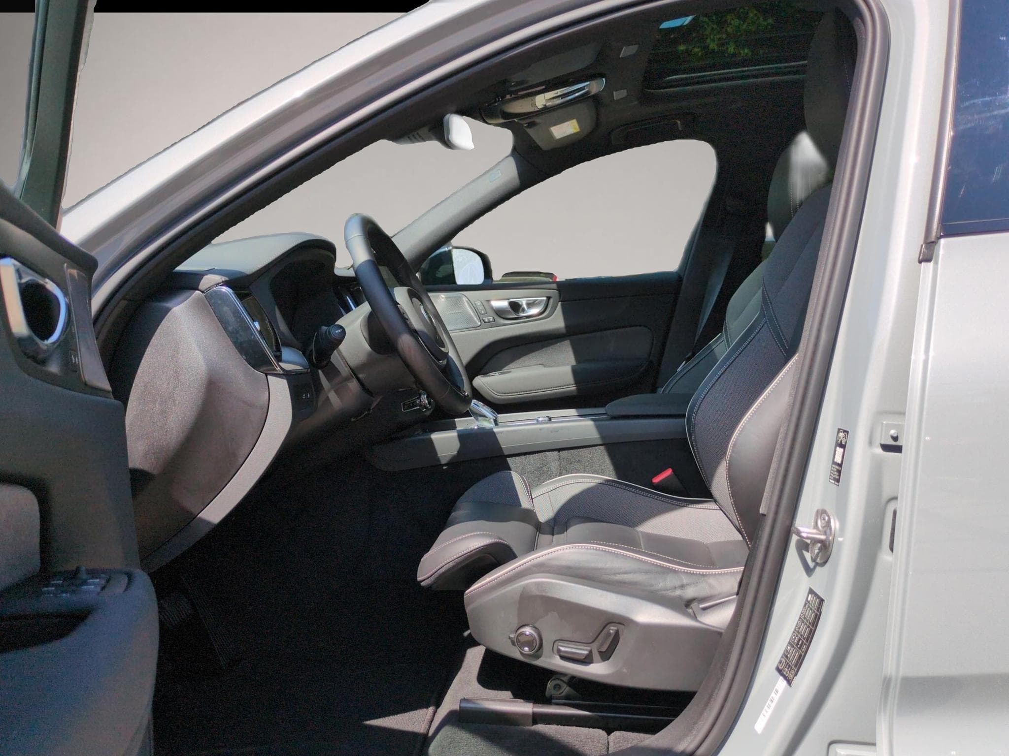 Volvo XC60 (2026) - Photo 5