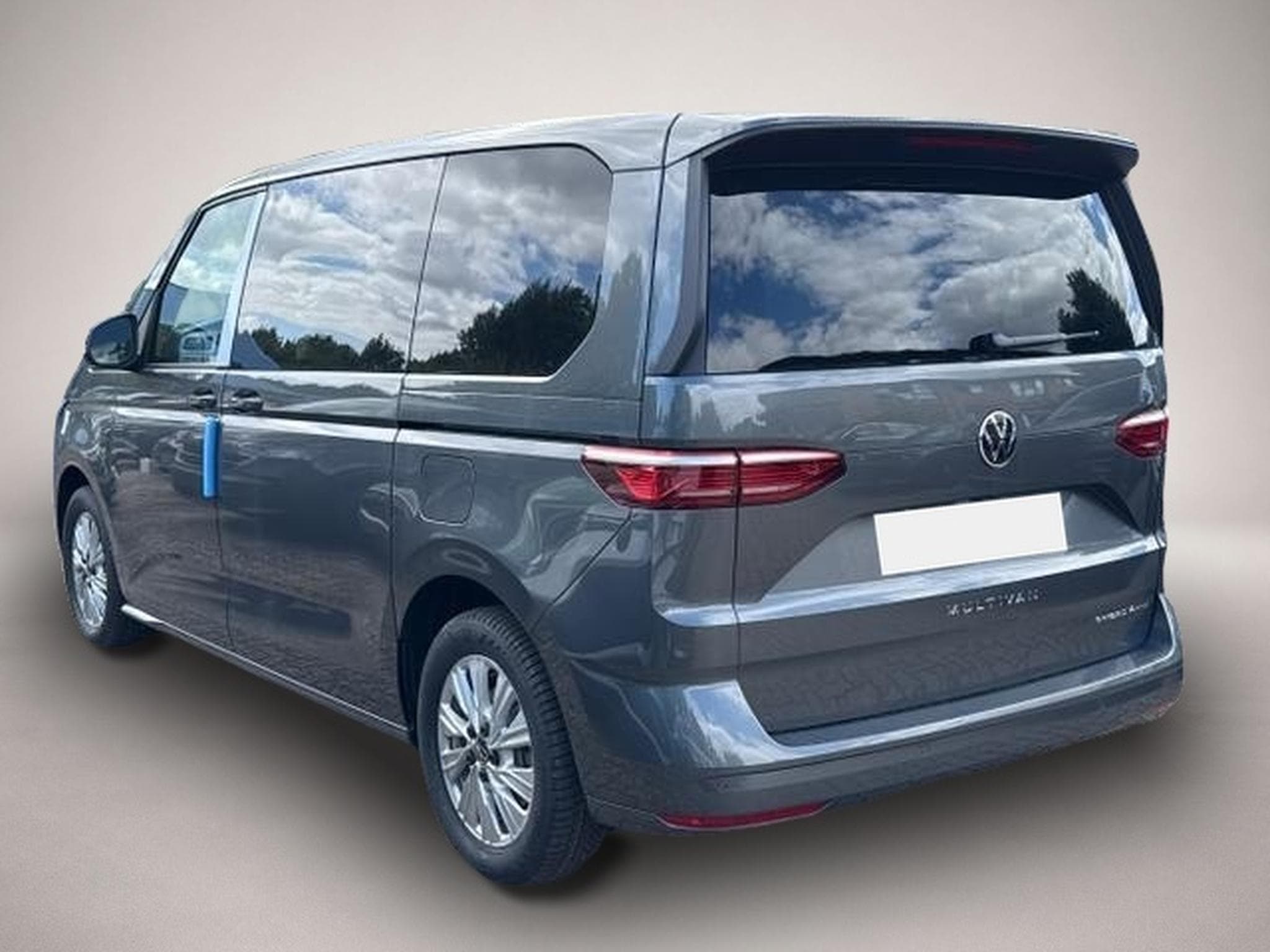 VW Multivan (2026) - Photo 3