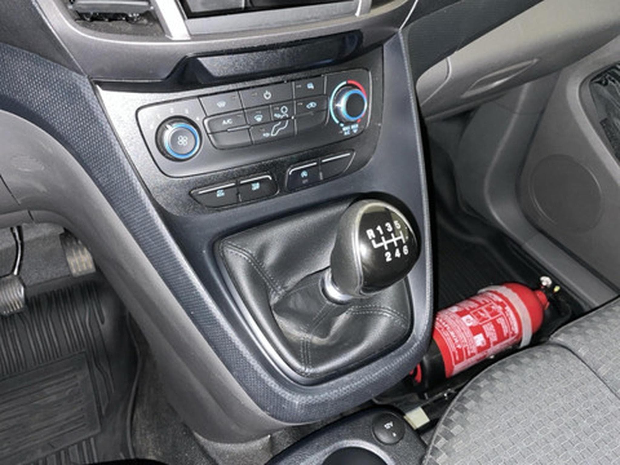 Ford Transit 1.5 TDCi 74kW L1 Trend (2025) - Photo 10
