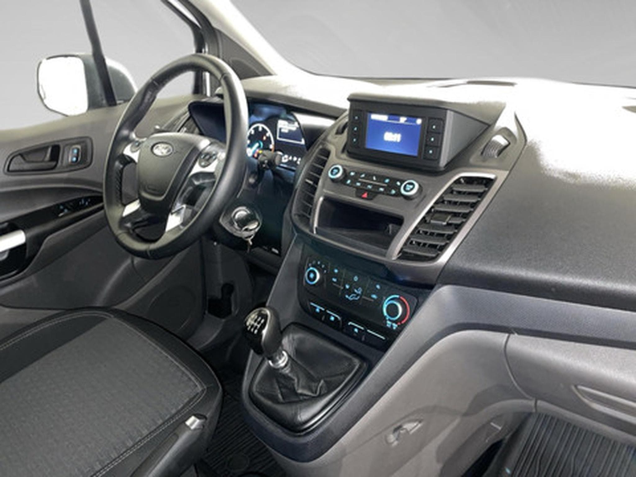 Ford Transit 1.5 TDCi 74kW L1 Trend (2025) - Photo 7