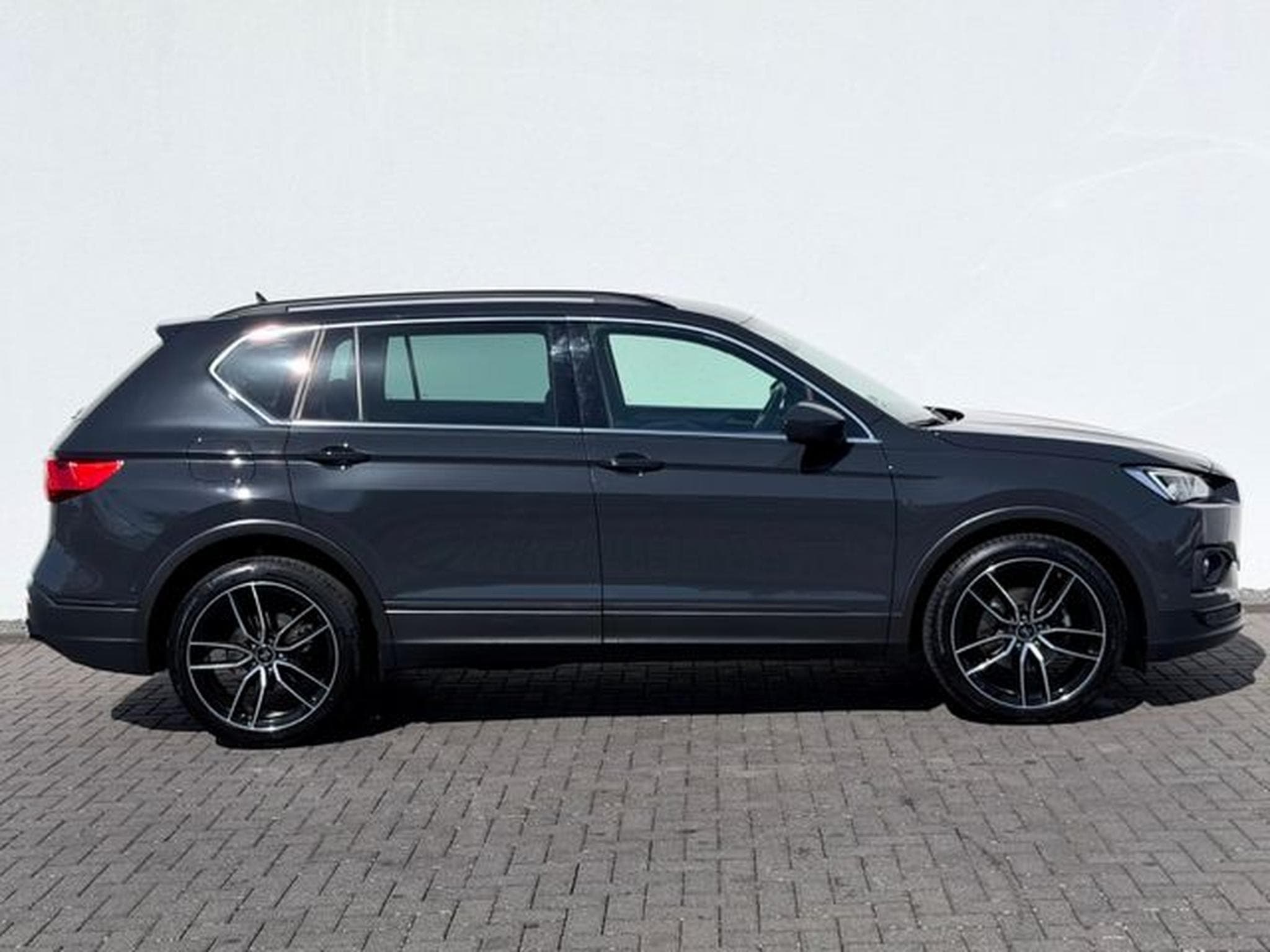 Seat Tarraco Tarraco 1.5 TSI DSG /NAVI/LED/AHK/CAM/GARANTIE/ (2021) - Photo 4