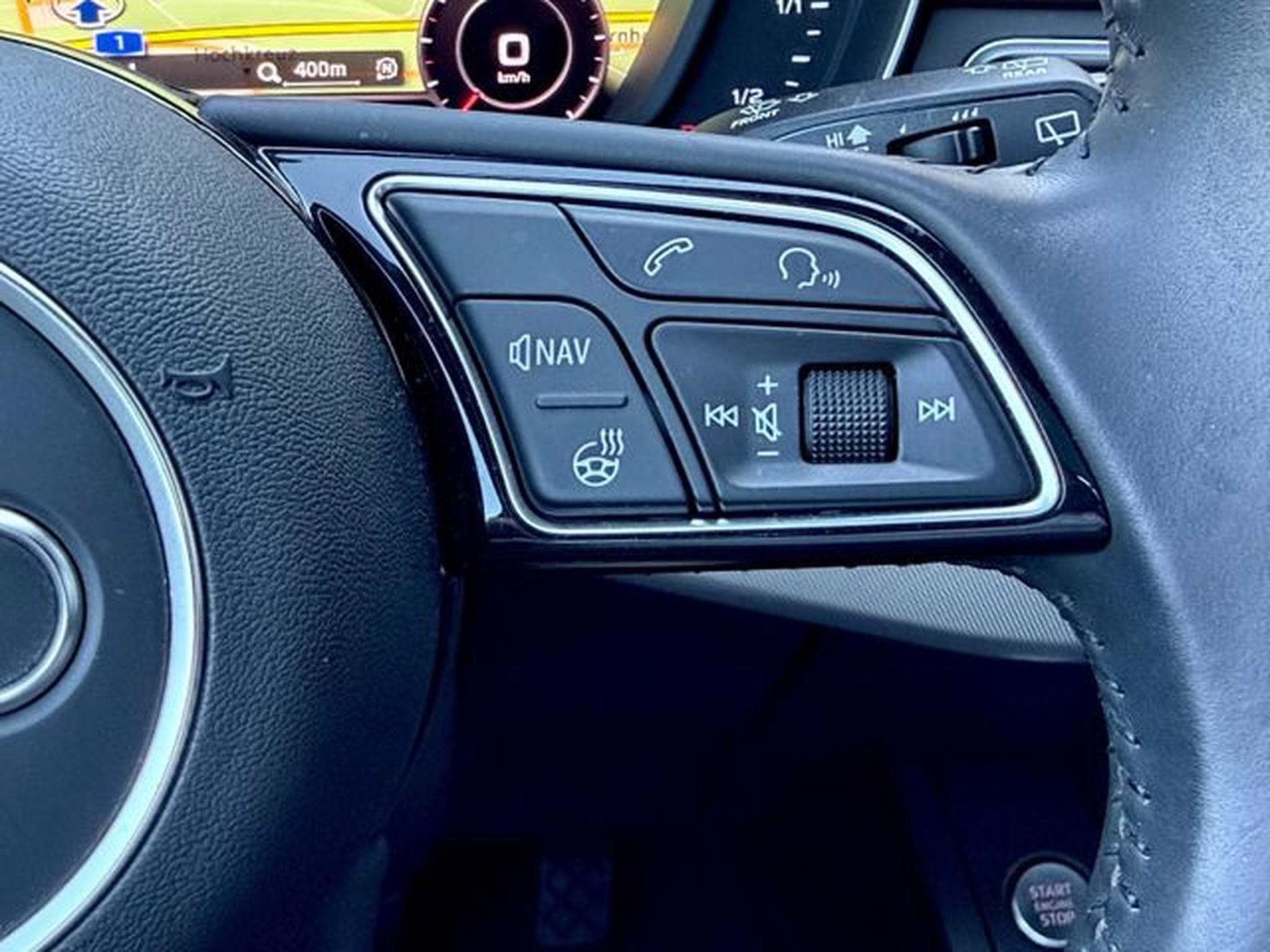 Audi A4 A4 Avant 2.0 TFSI quattro sport/PANO/HUD/B&amp;O/AHK (2018) - Photo 16