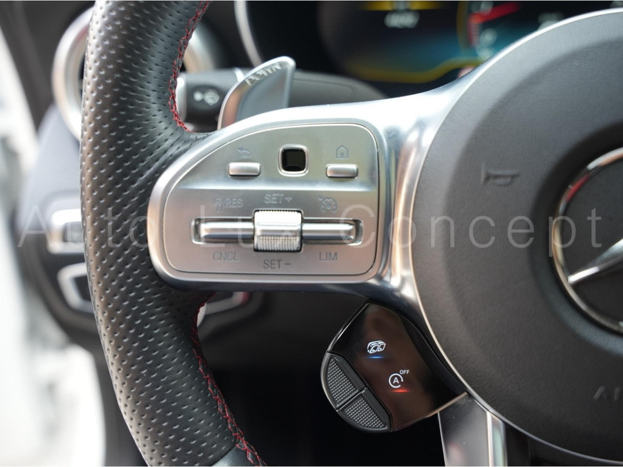 Mercedes C 63 AMG S Coupé (2020) - Photo 17