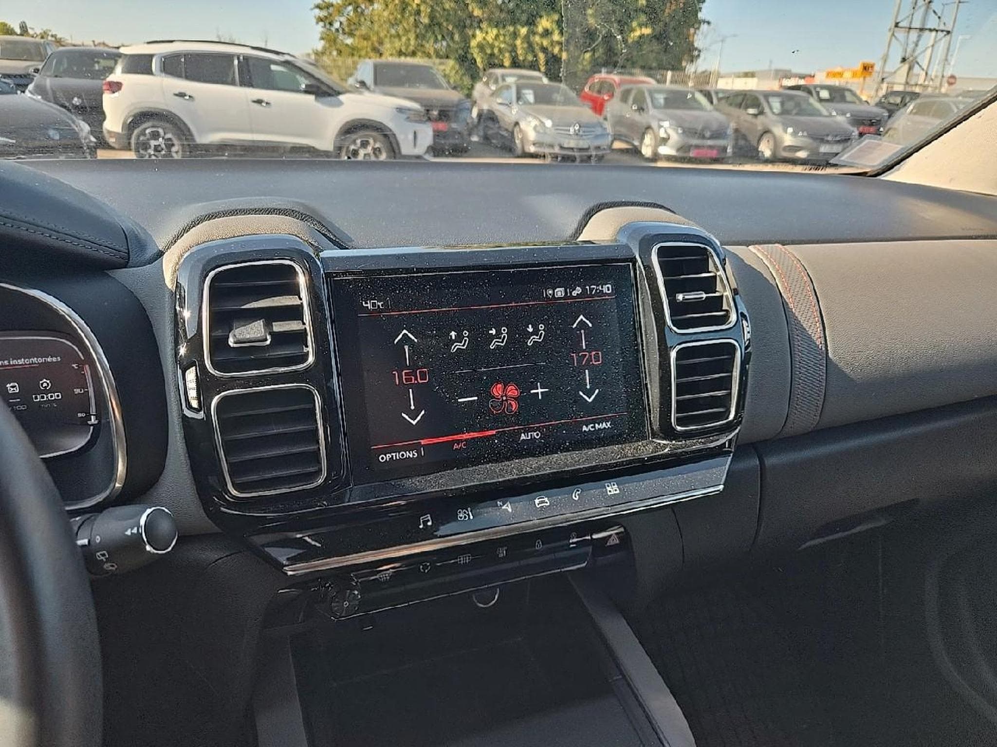 Citroen C5 AIRCROSS BLUEHDI 130 FEEL (2020) - Photo 16